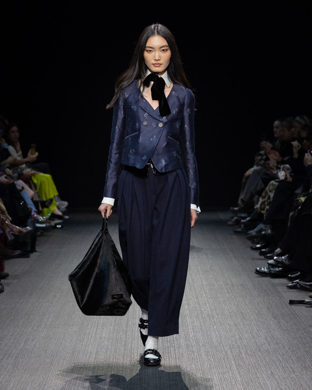 Emporio Armani ノーカラージャケット ベージュ・青チェック Emporio Armani ノーカラージャケット ベージュ・青チェック