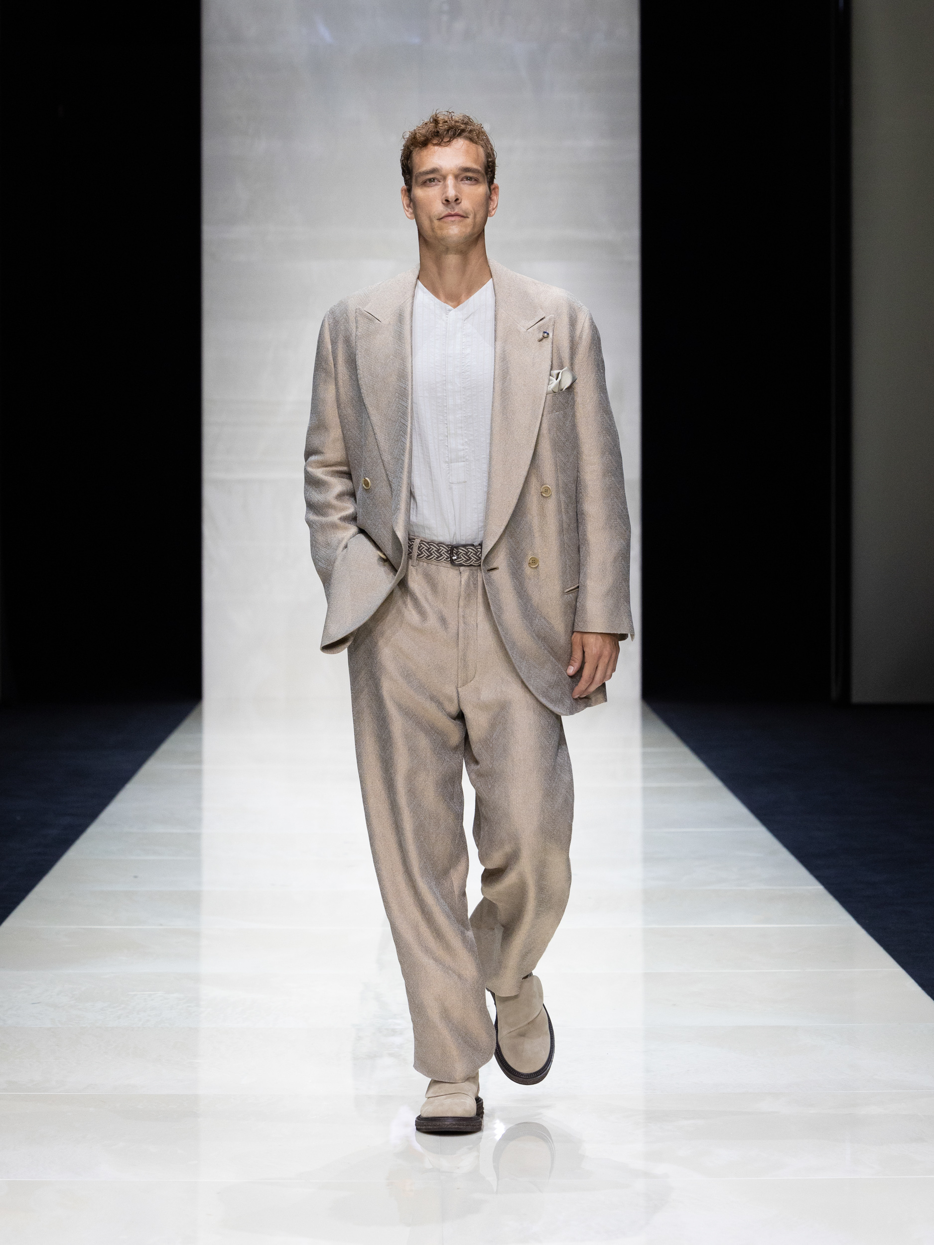 GAM_SS25FASHIONSHOW_LOOK022.jpg