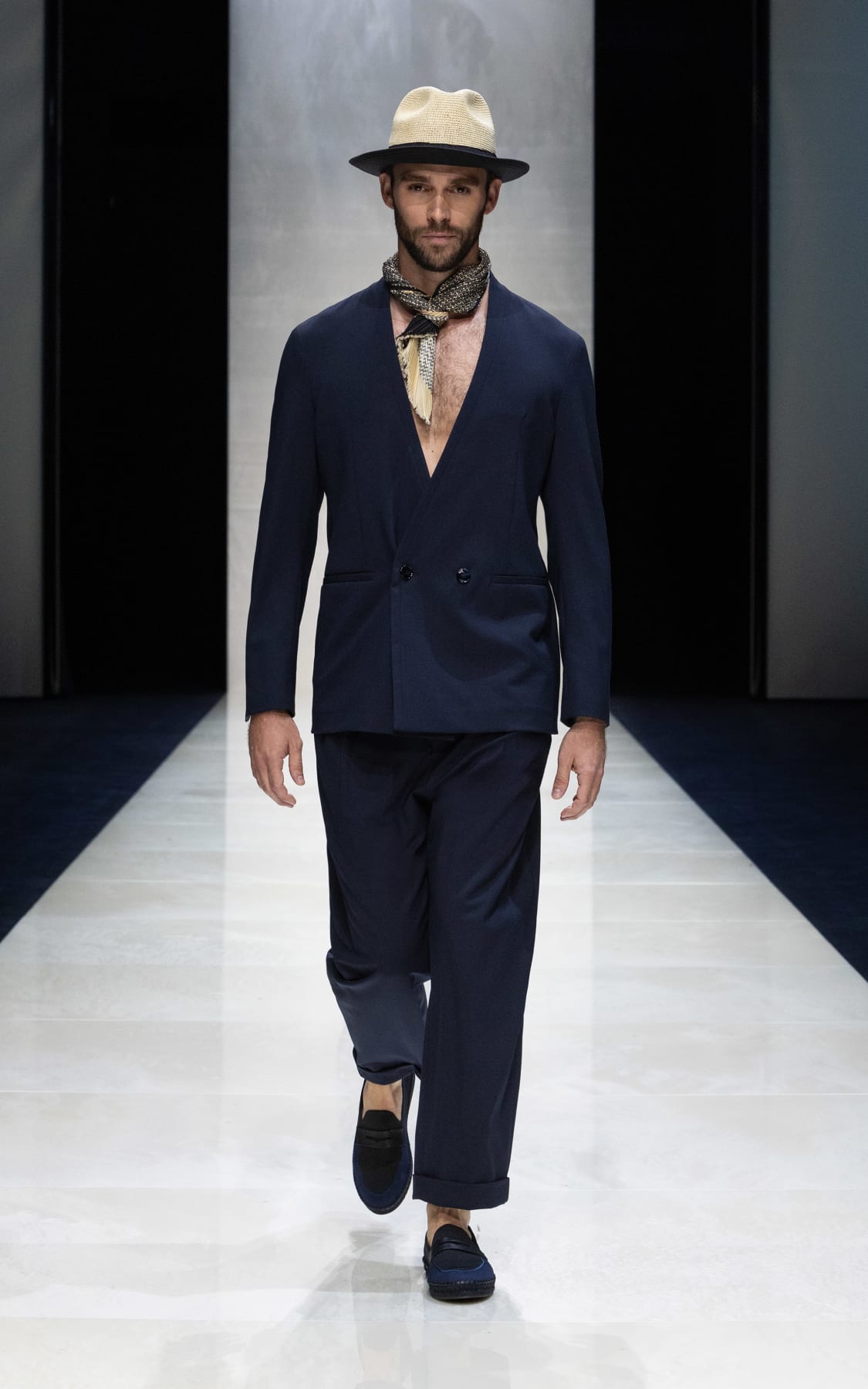 Men's Spring Summer 2025 Fashion Show | Giorgio Armani
