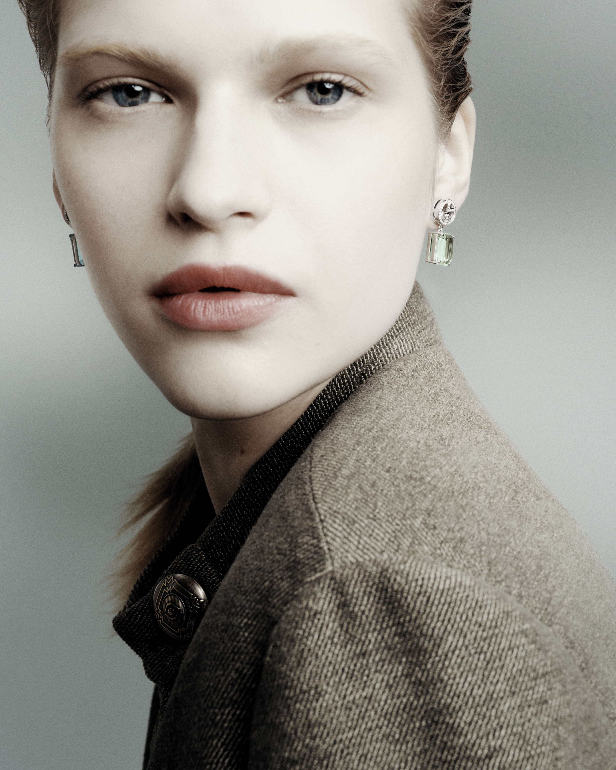 FW24-25_GA_ADV_GLOBAL_FASHION_W ACC 14