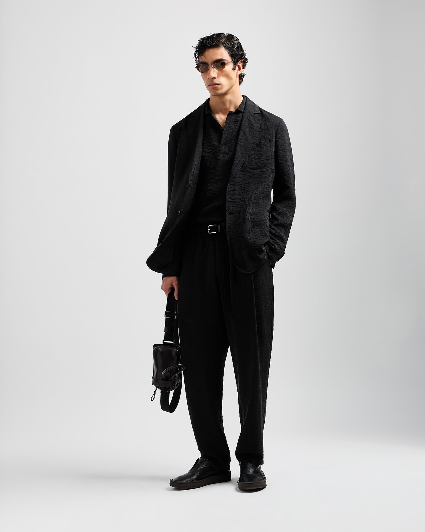 LOOK005