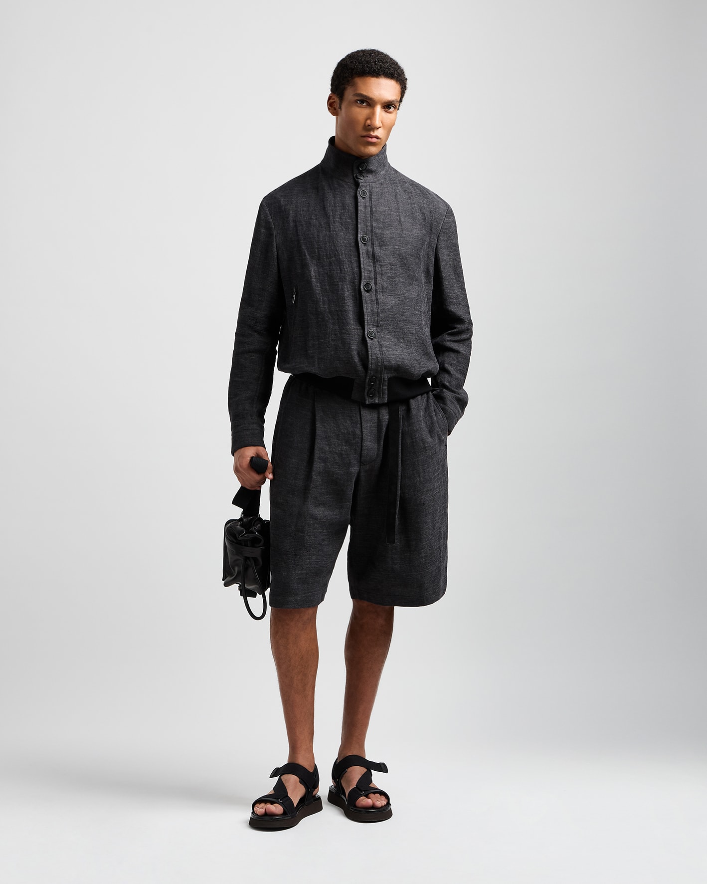 LOOK012