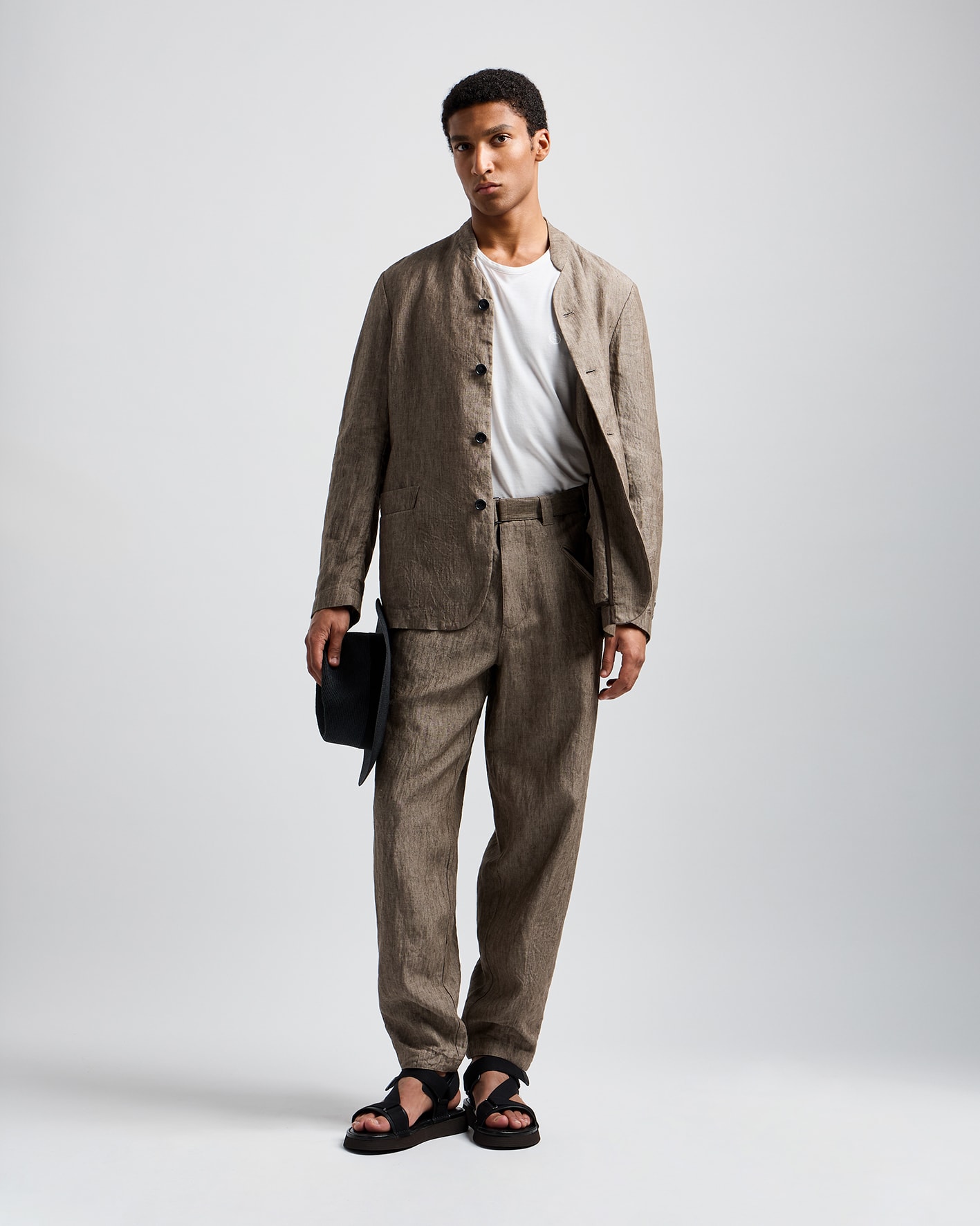 LOOK016