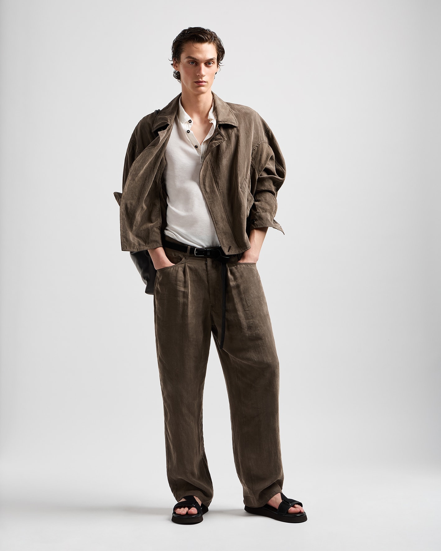 LOOK017