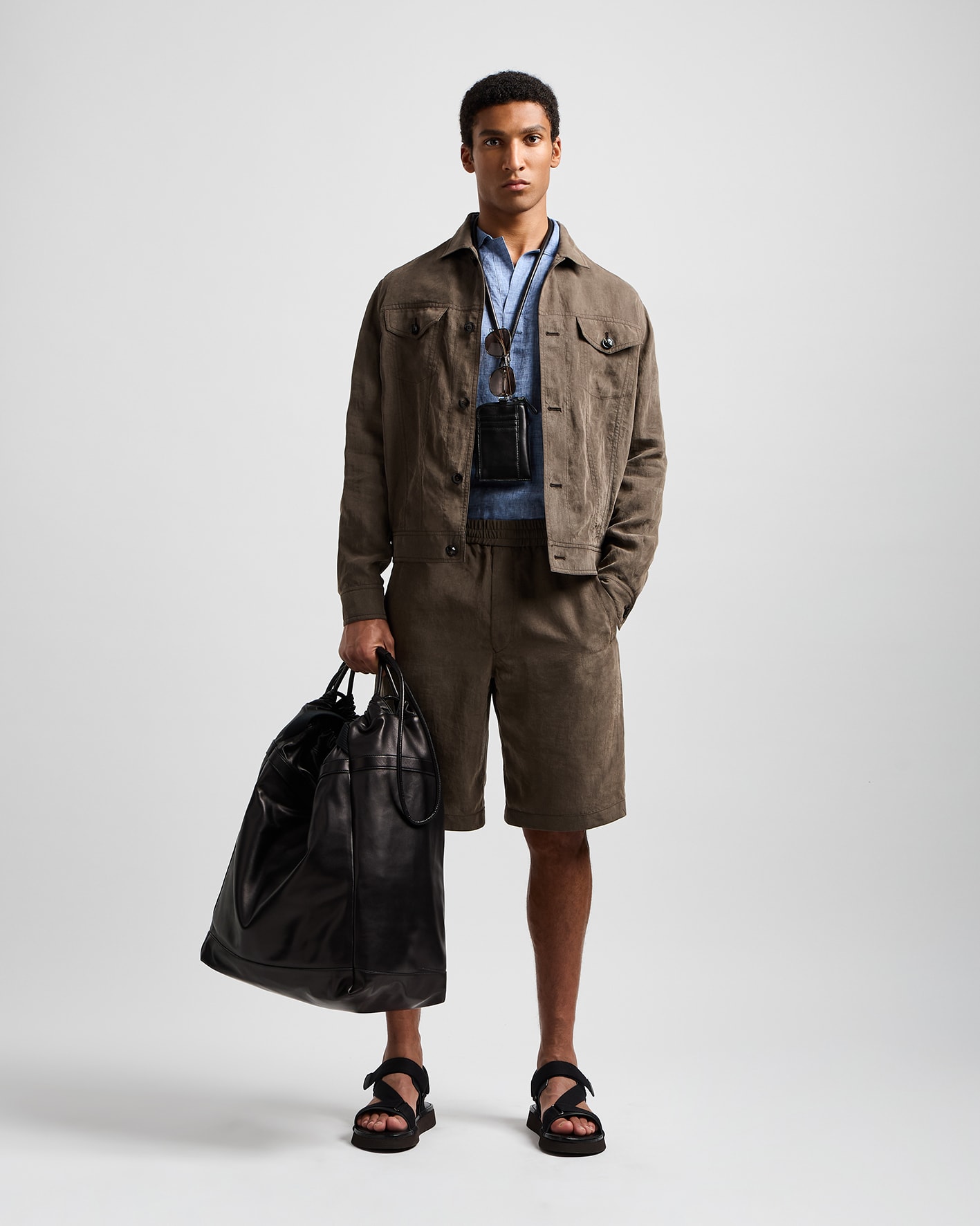 LOOK019
