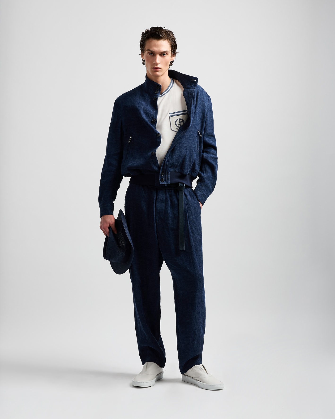 LOOK021