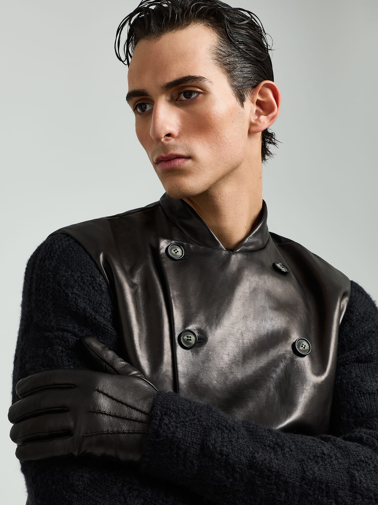 LOOK009