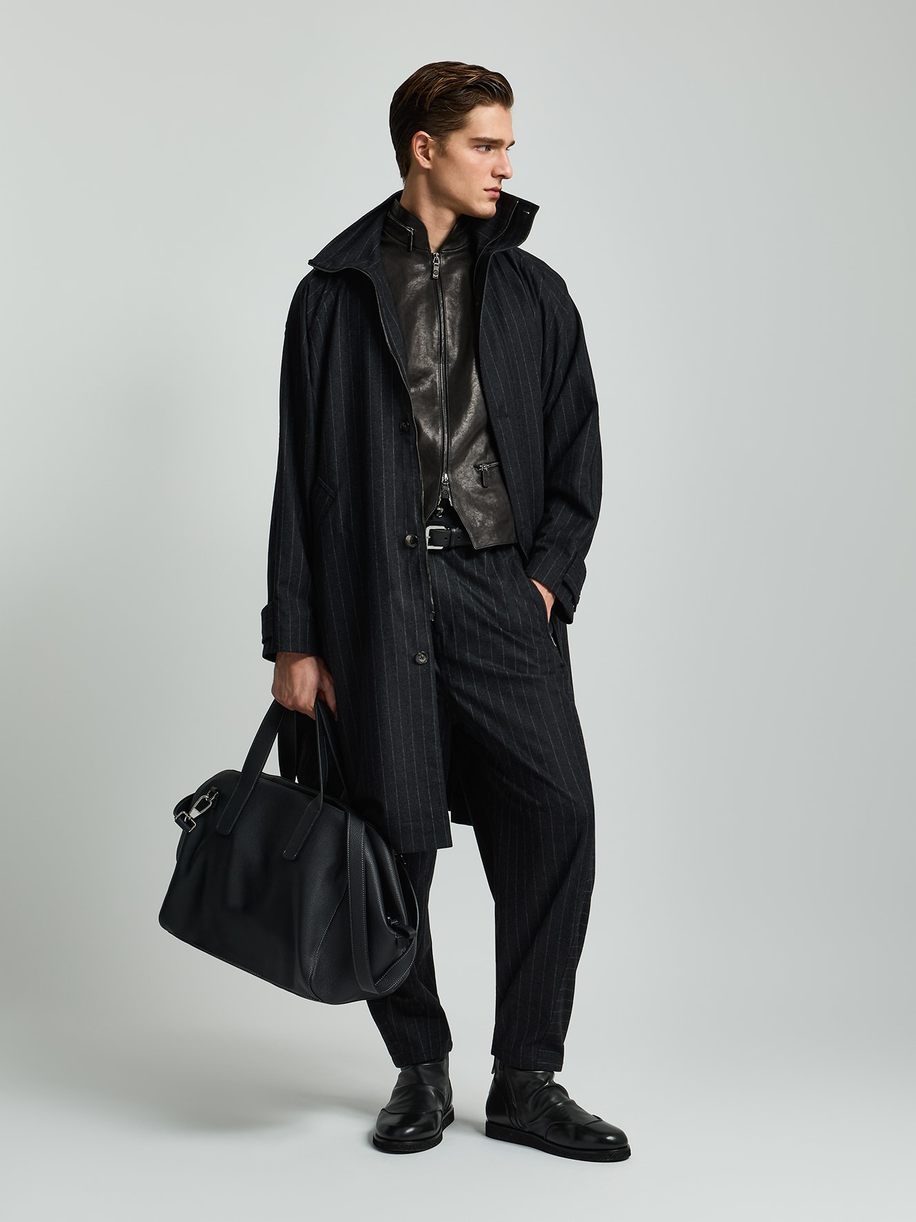 LOOK012