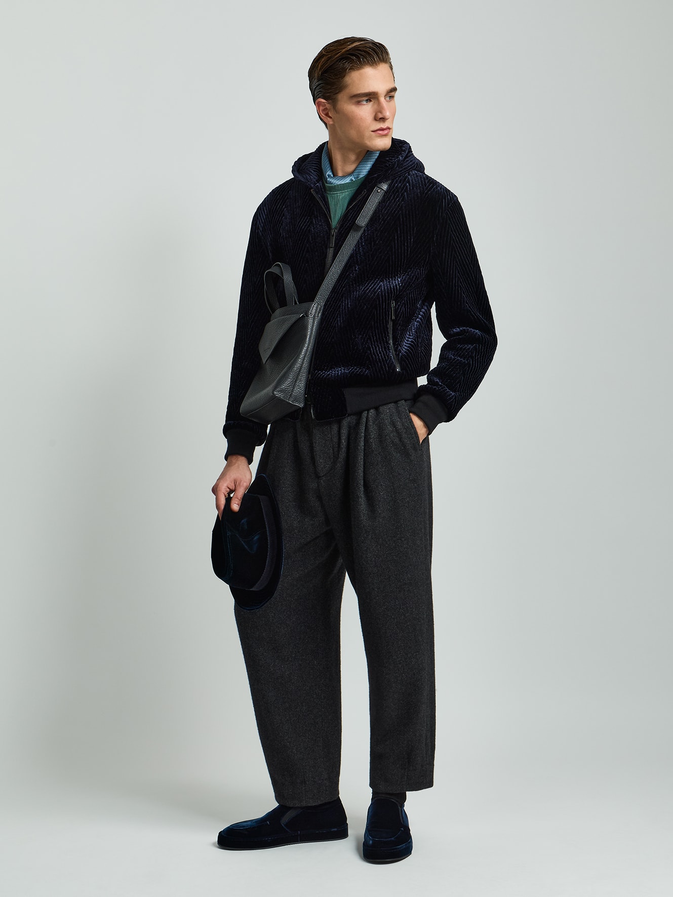 LOOK019