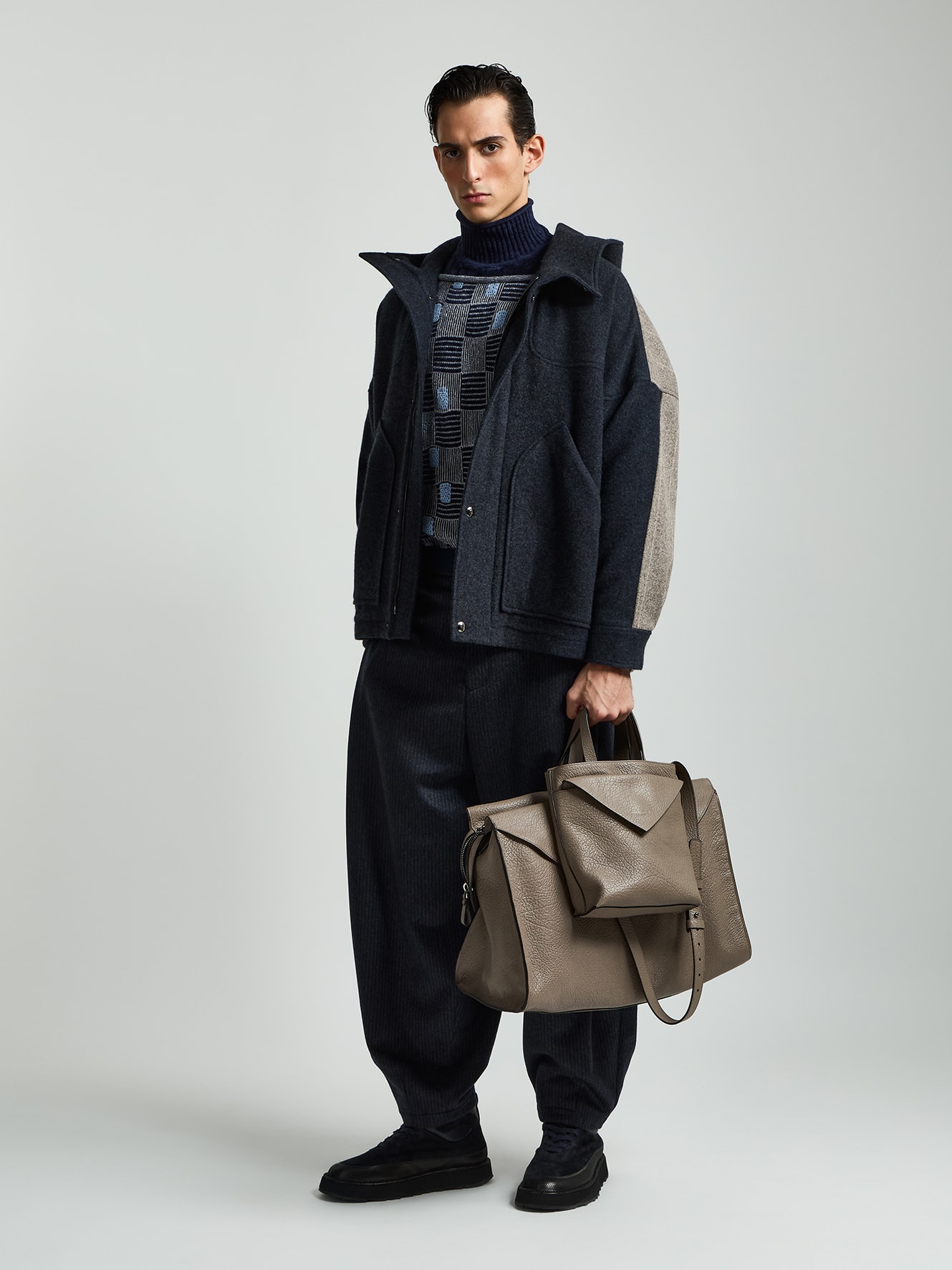LOOK022