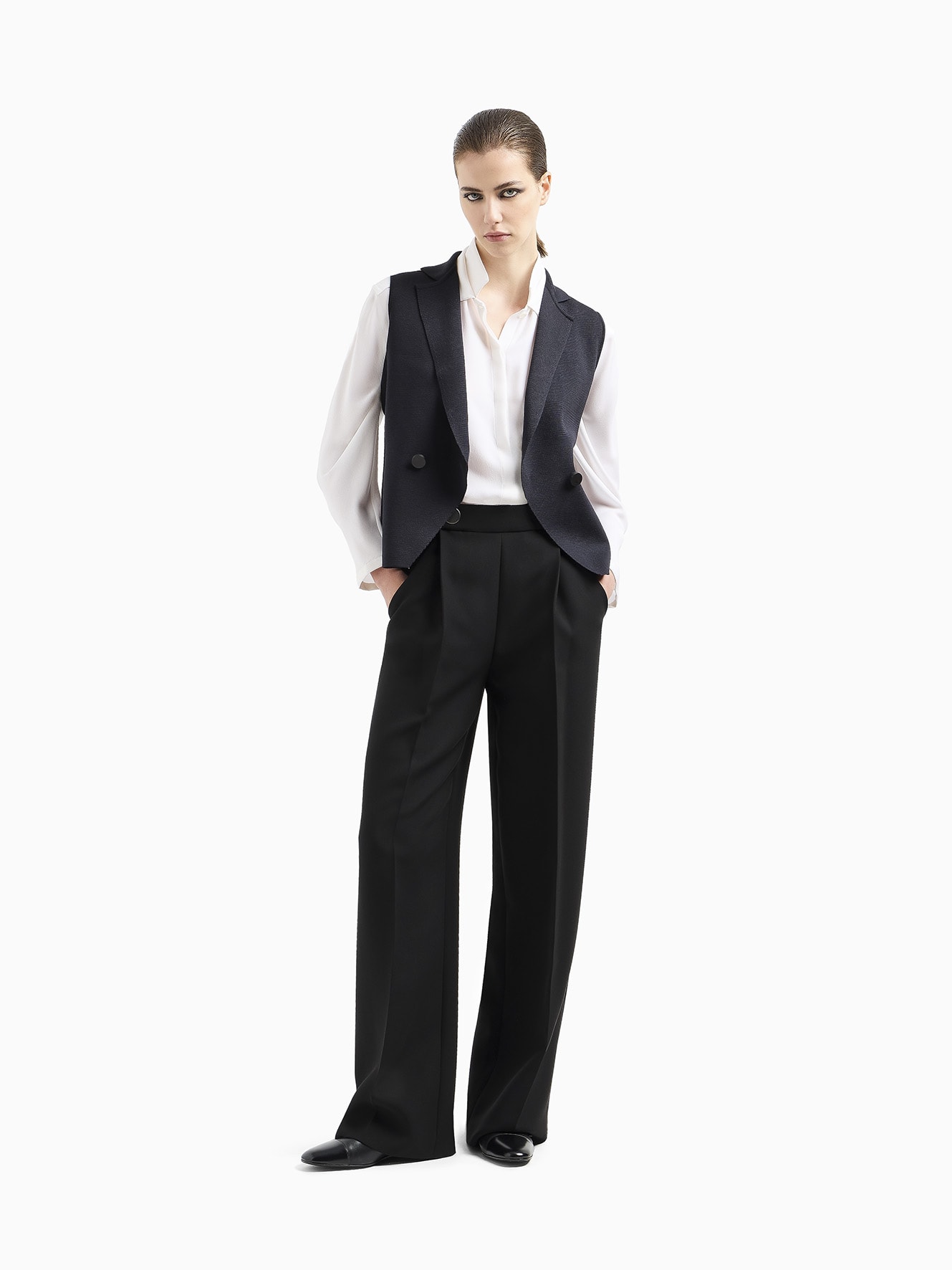 LOOK004