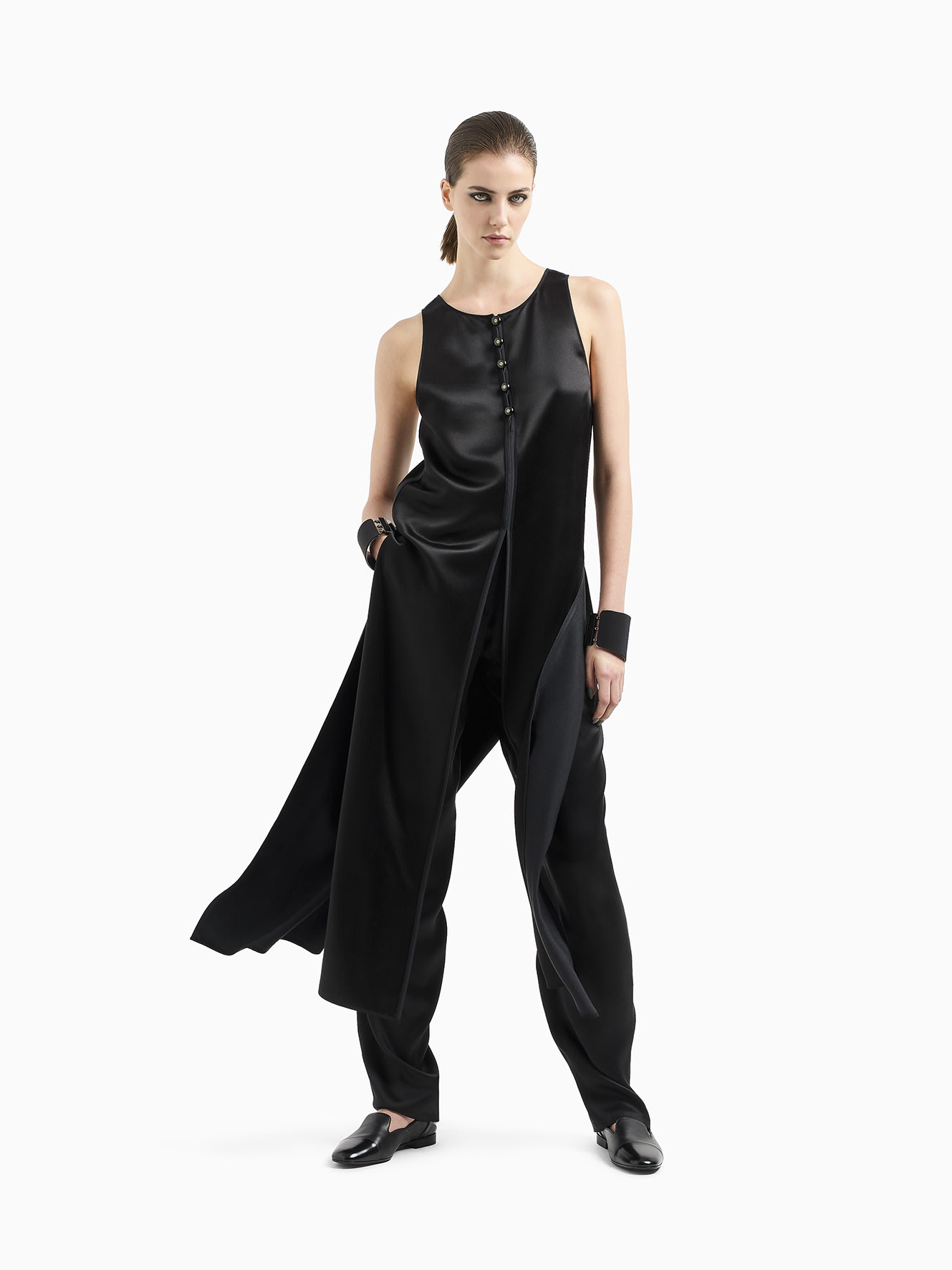 LOOK010