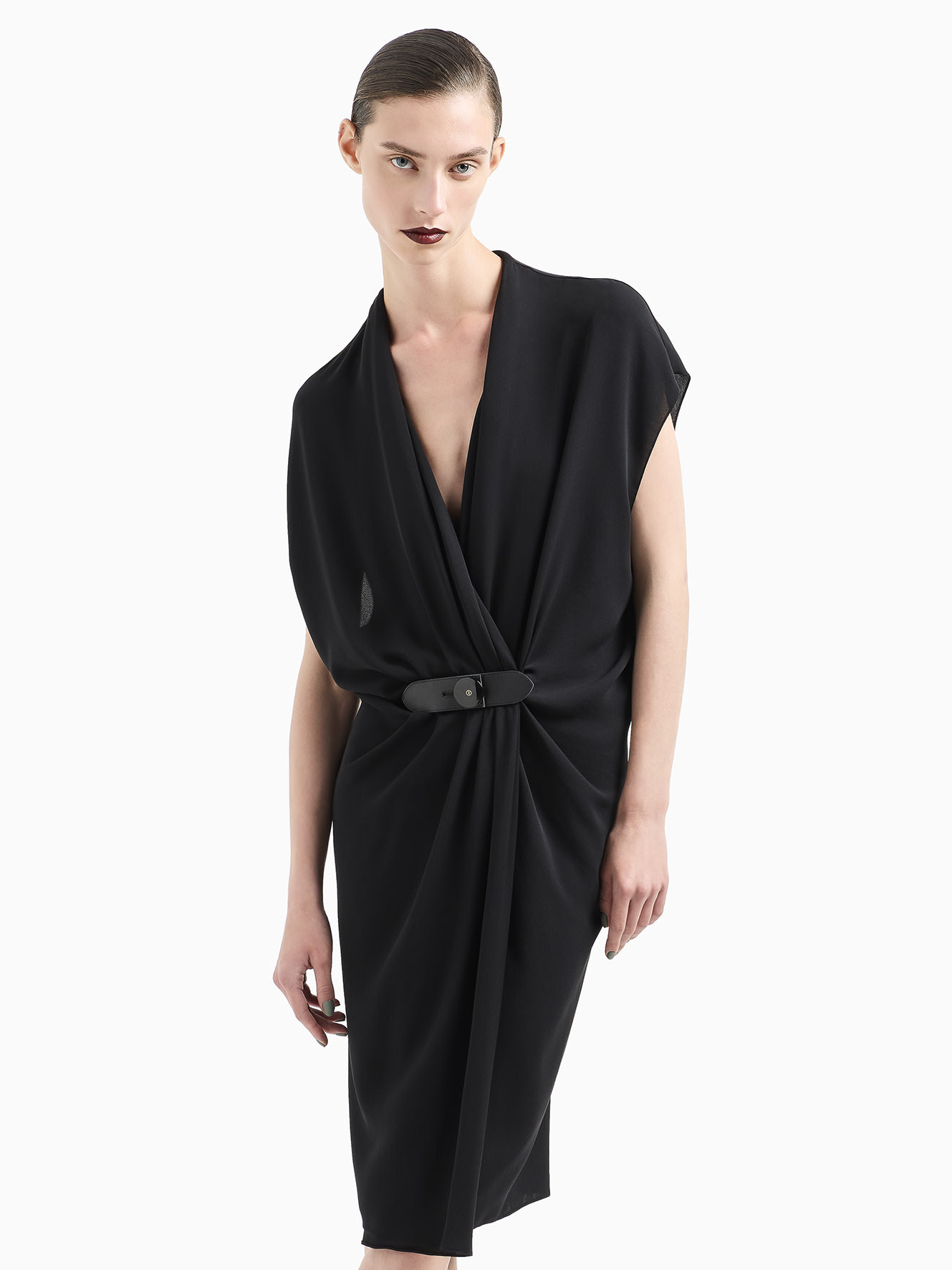 LOOK011