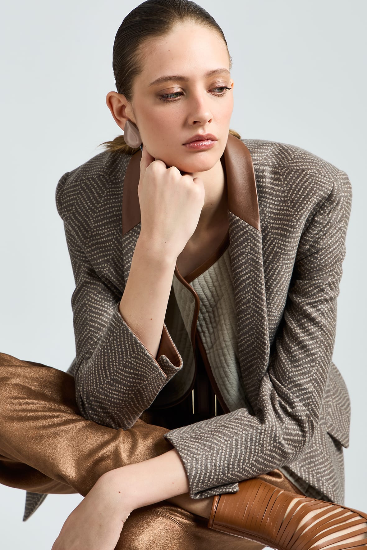 LOOK001BIS