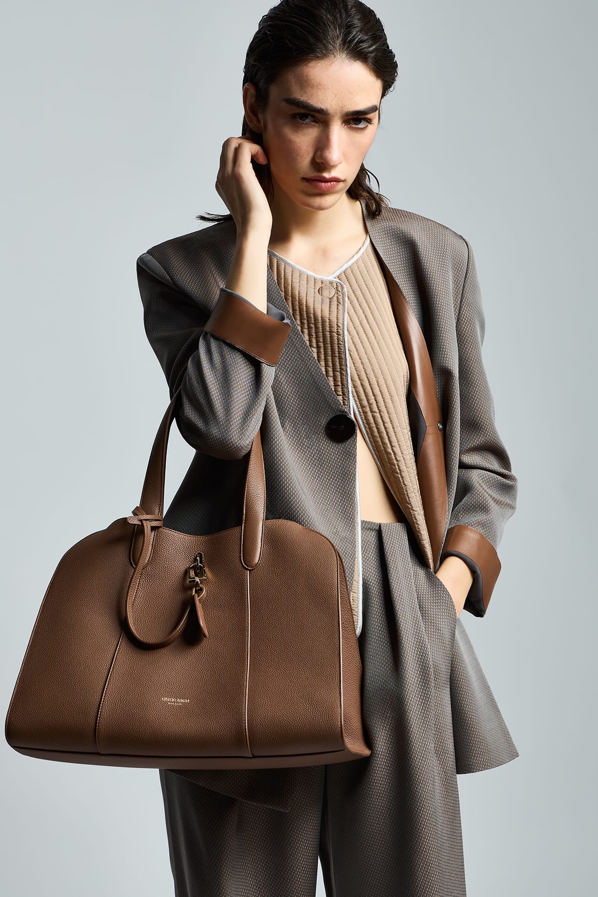 LOOK008BIS