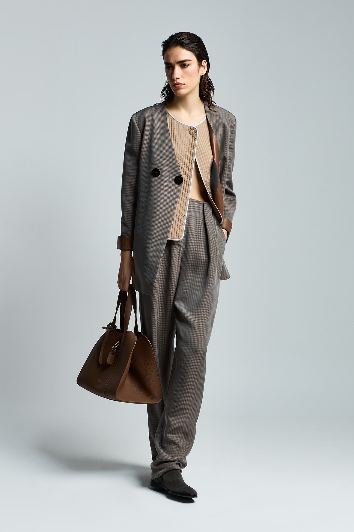 LOOK008