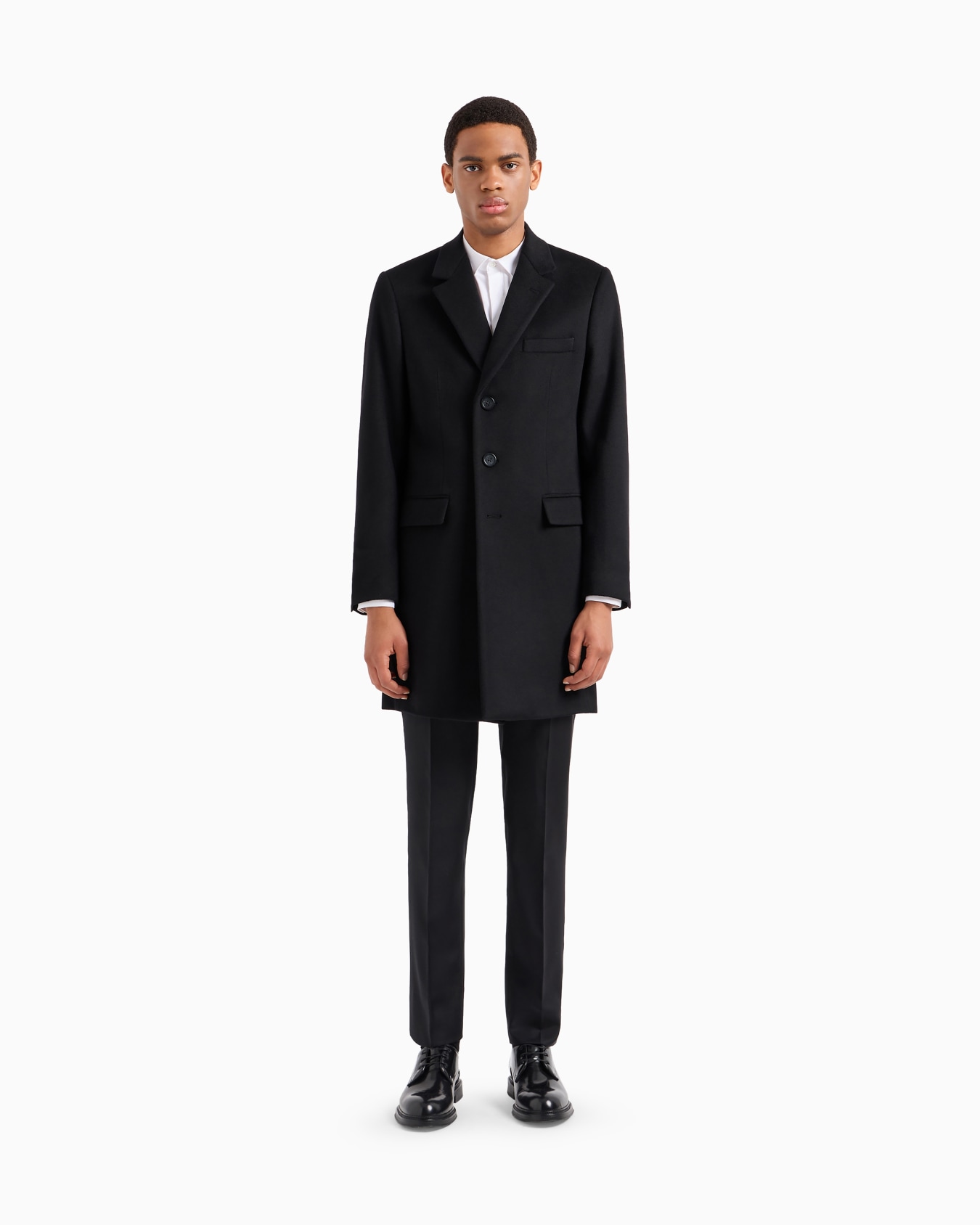 Coat with lapels in beaver cashmere Slide 3