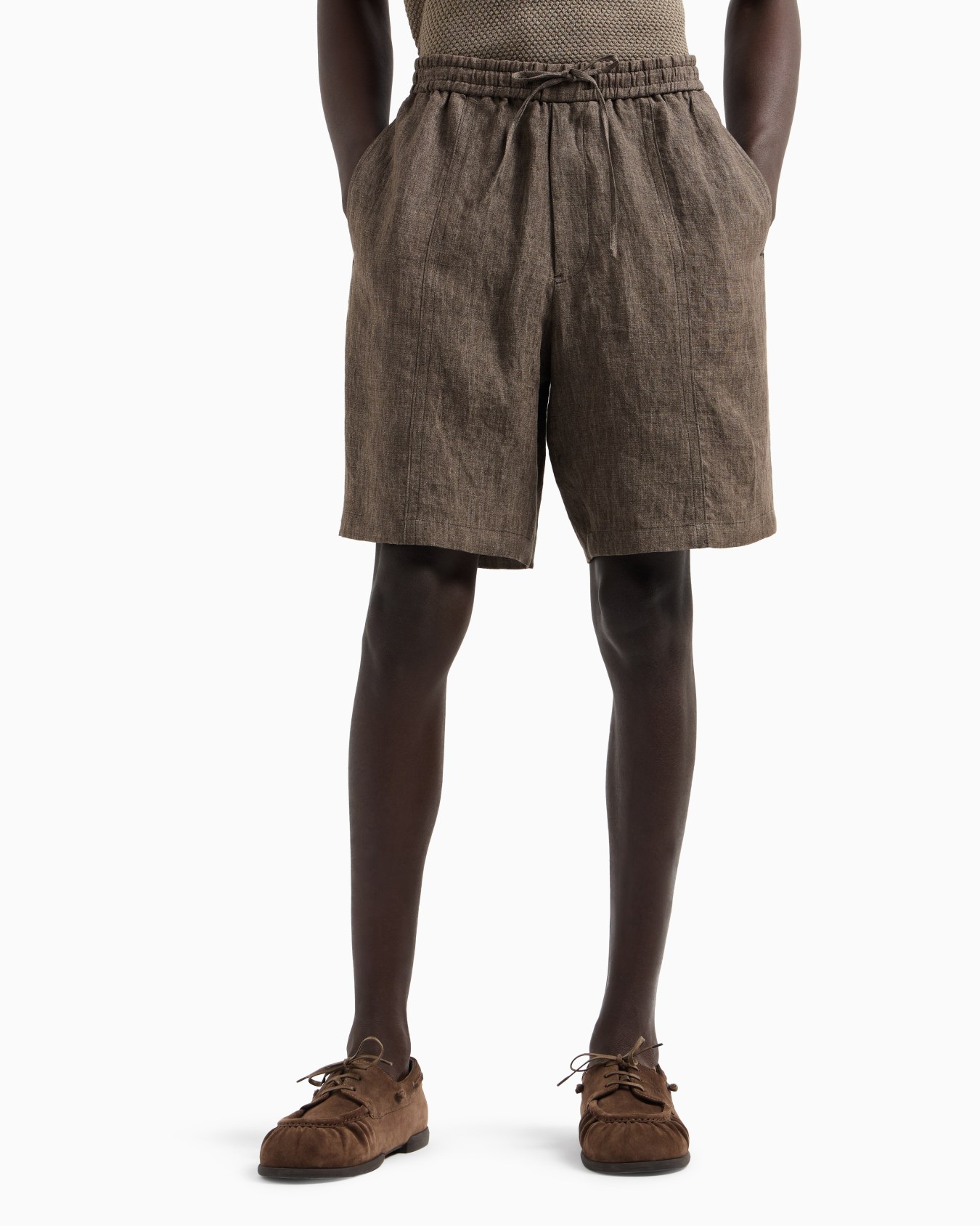 Bermuda shorts in faded linen with a crêpe texture, with drawstring Slide 4