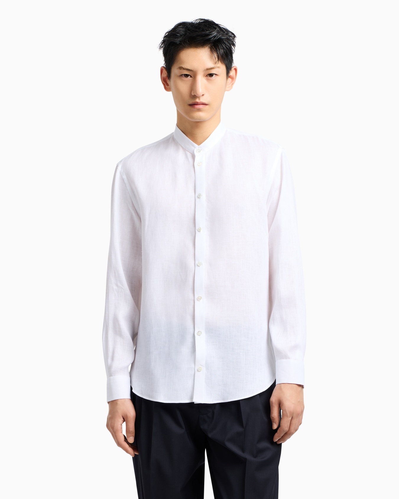 Linen chambray shirt with guru collar Slide 3