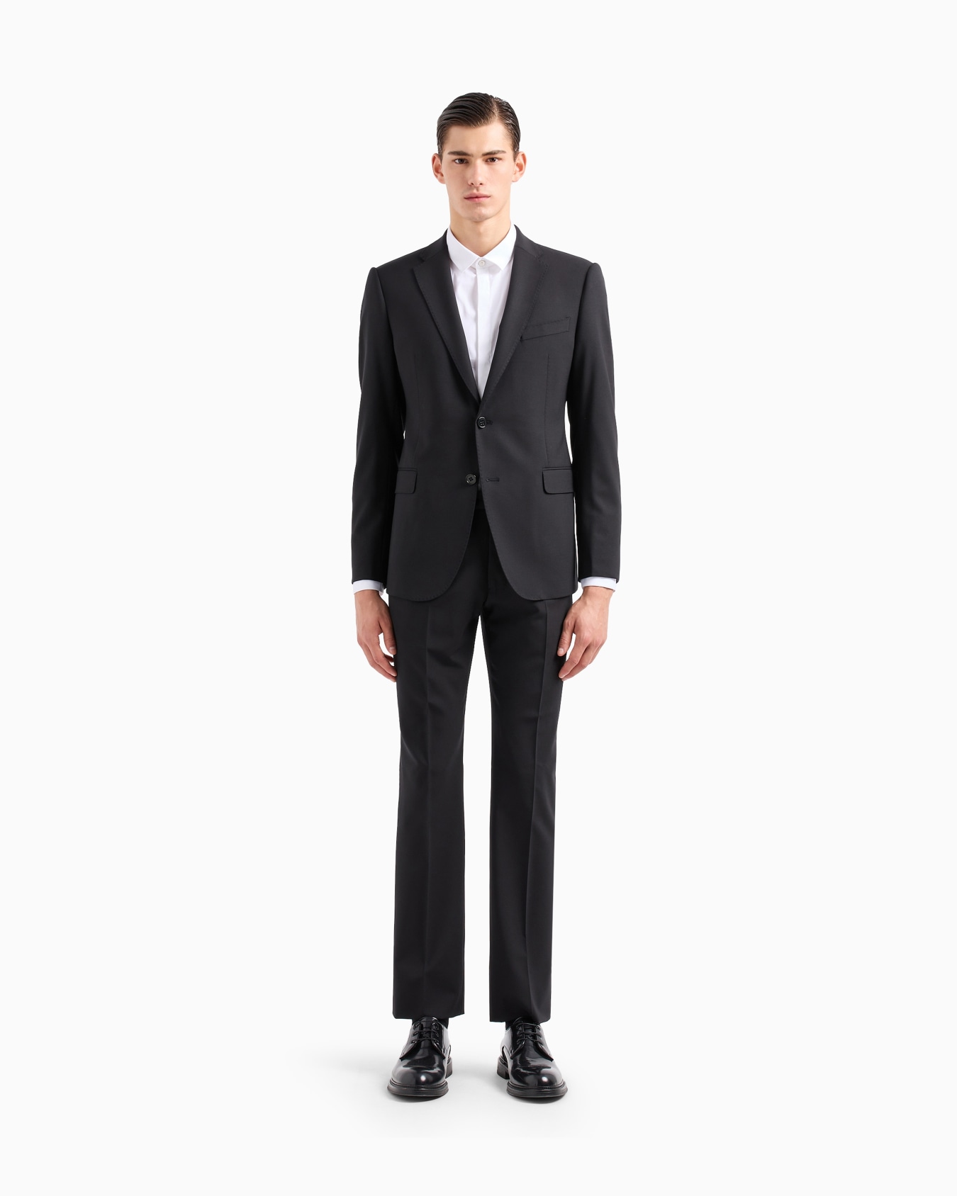 Single-breasted, slim-fit suit in brushed stretch light wool Slide 3