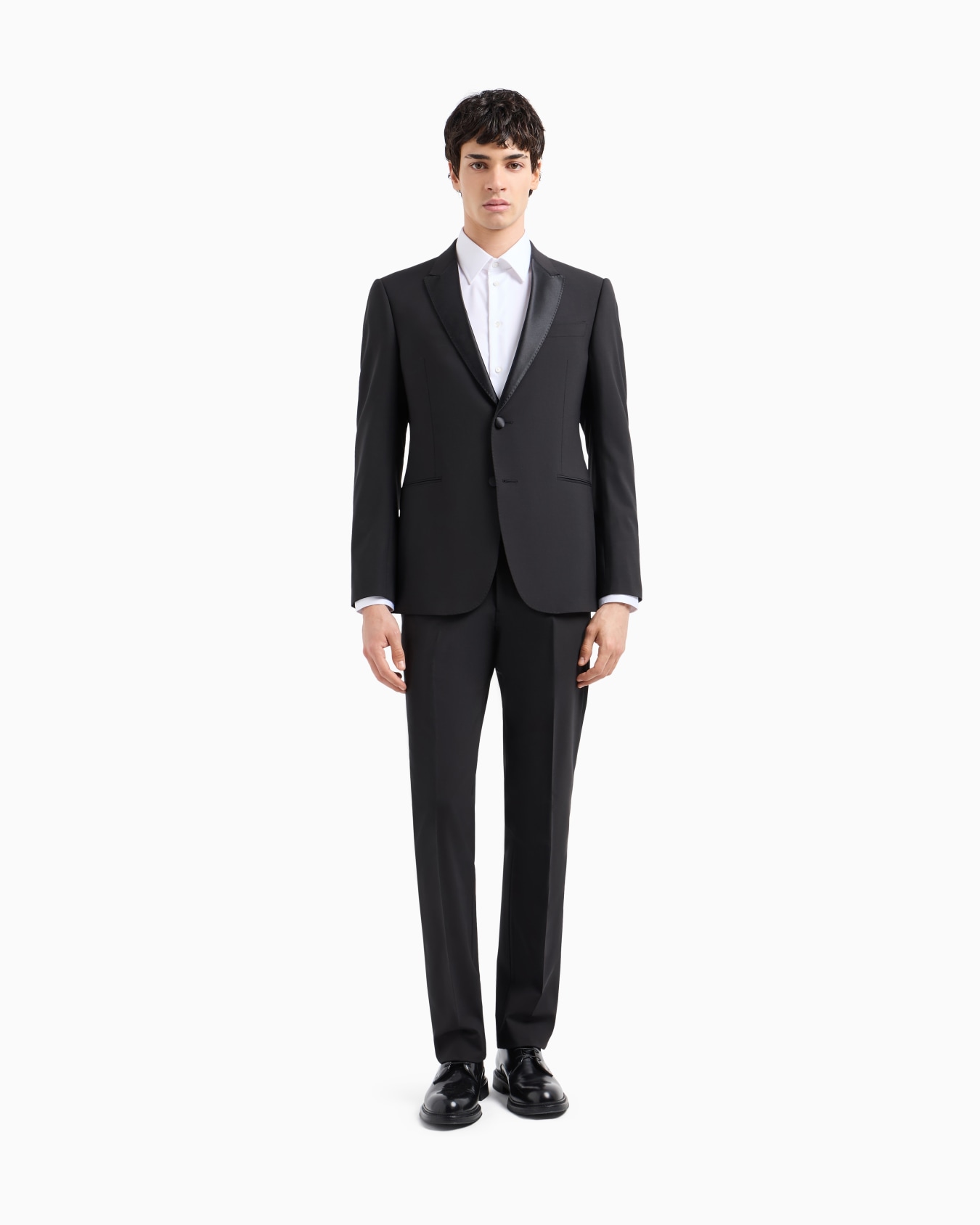 Slim-fit tuxedo in compact, two-way stretch canvas Slide 3