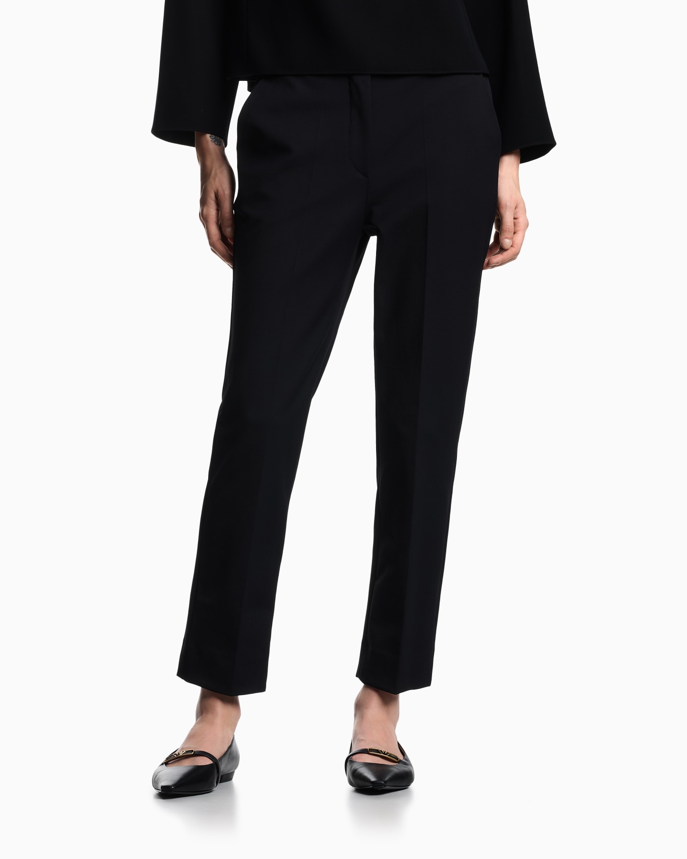 Stretch gabardine 7/8 trousers Slide 3