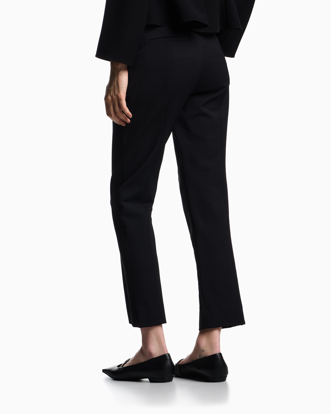 Stretch gabardine 7/8 trousers Slide 2