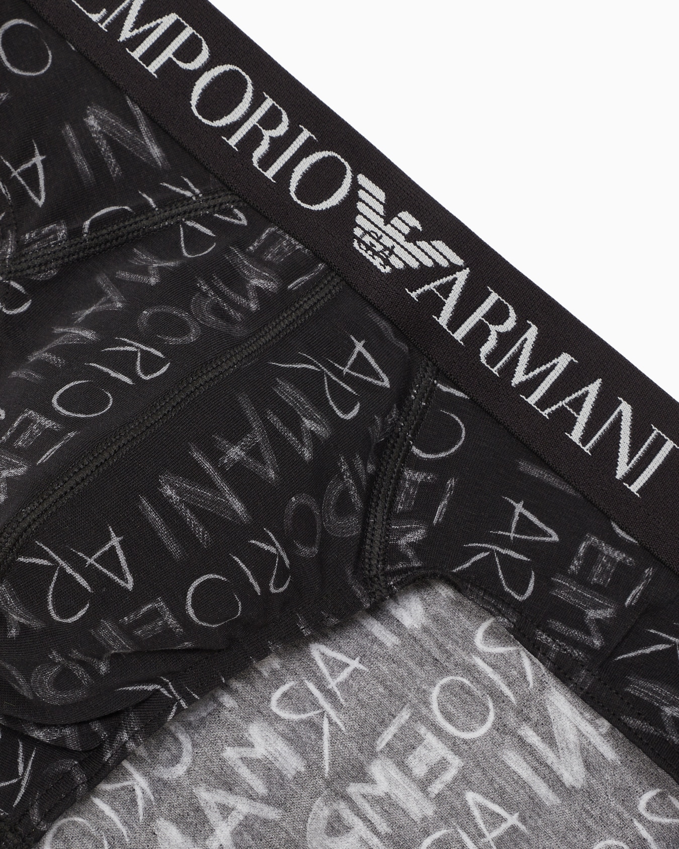 Slip mit Logo als Allover-Print Folie 3