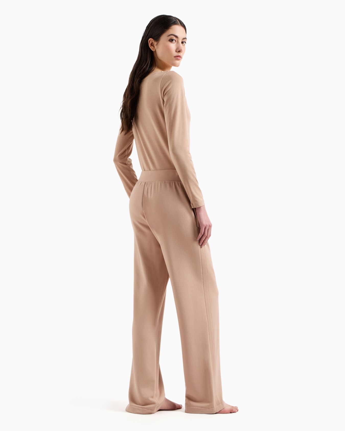 Pantalon de détente couple ample en viscose avec logo brodé sur le côté Diapositive 2