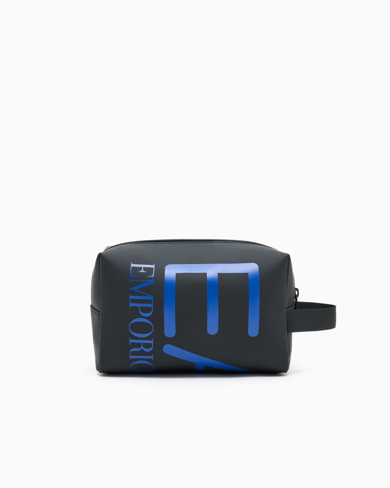 Washbag with oversized logo Slide 0