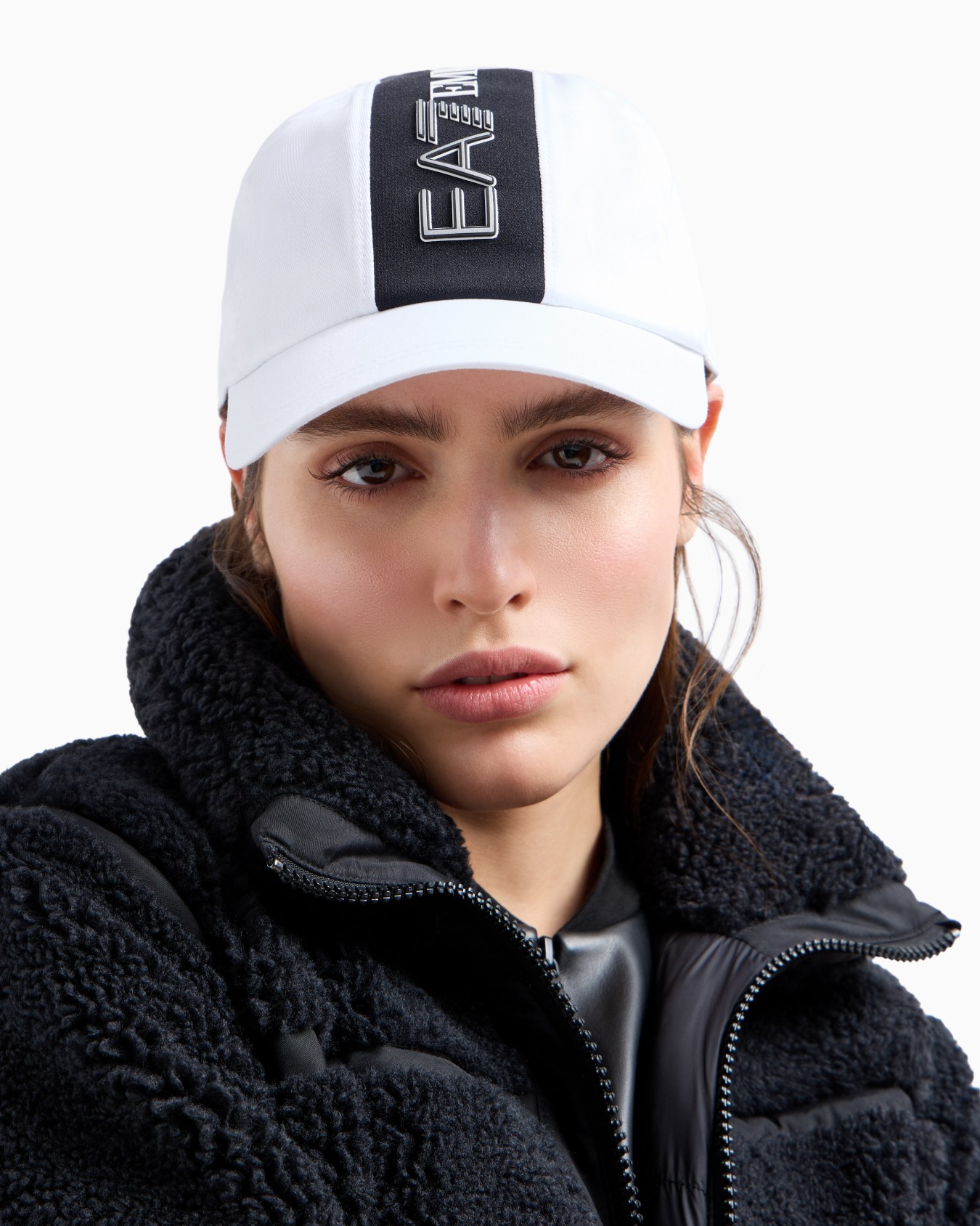 Cotton baseball cap with logo tape Slide 3