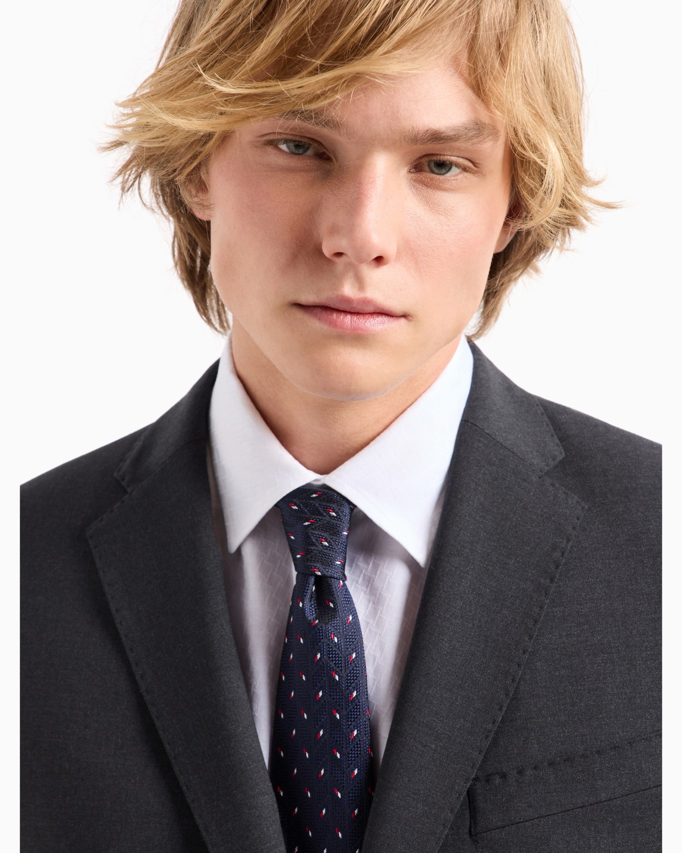Pure silk tie with jacquard chevron motif Slide 2