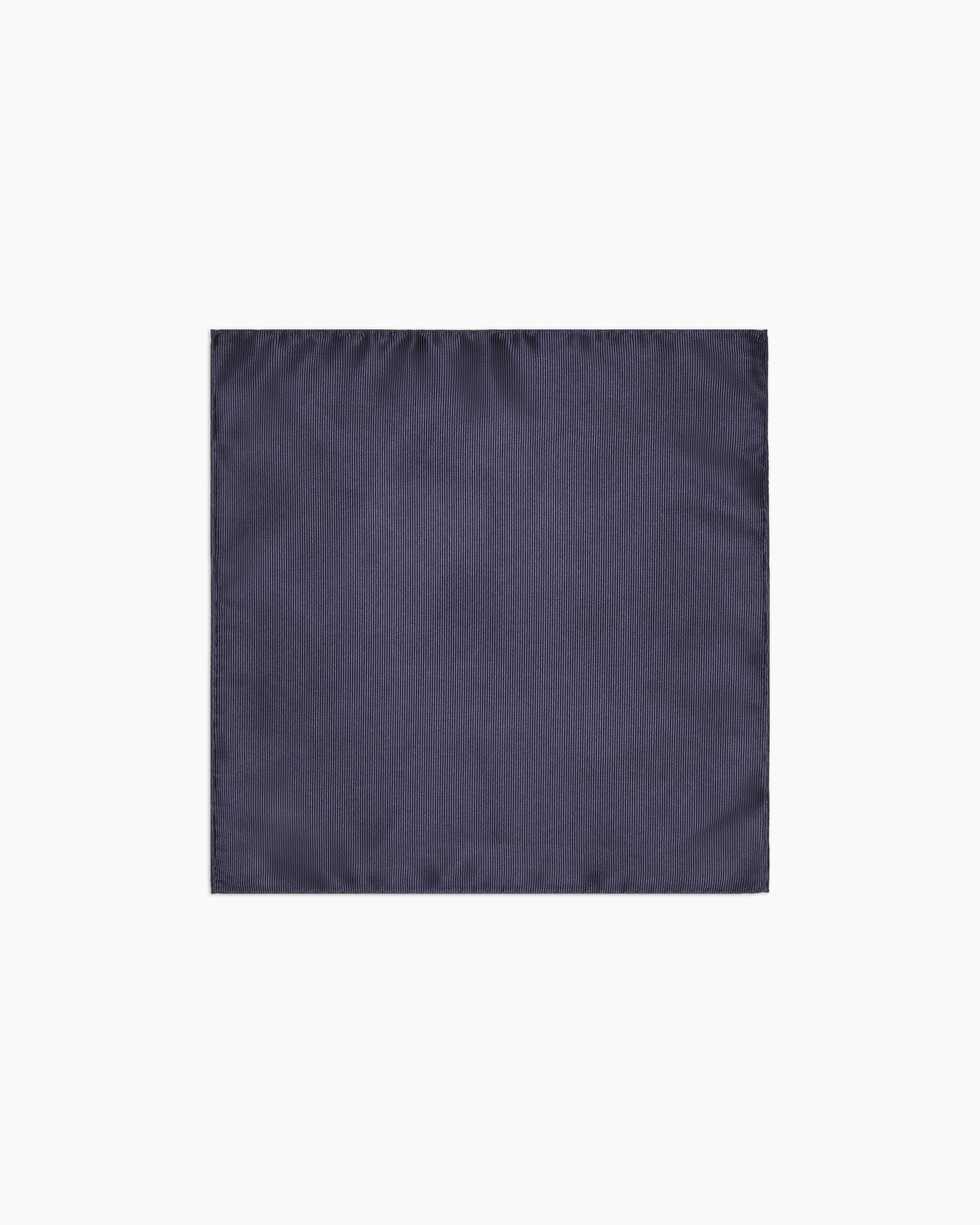 Silk pocket square Slide 0