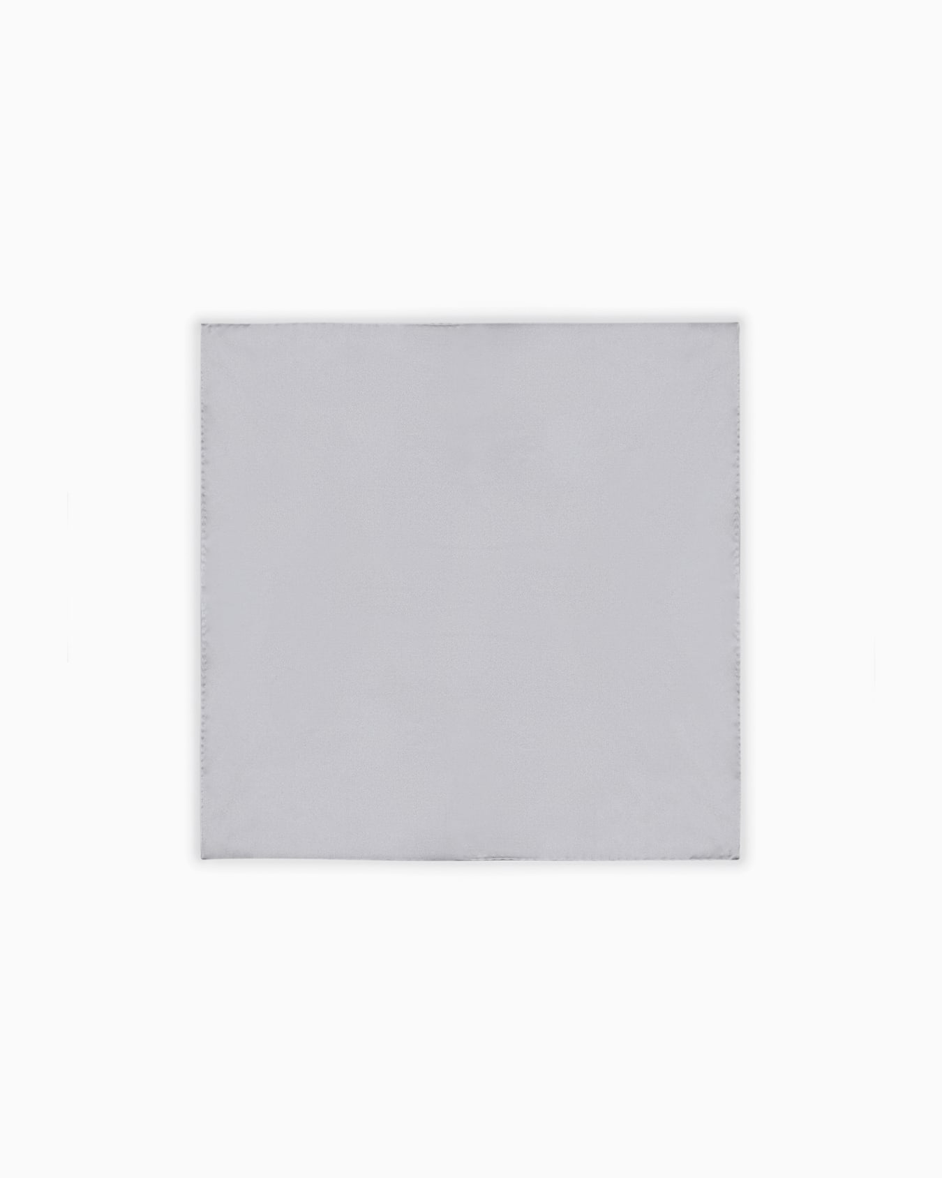 Silk pocket square Slide 0
