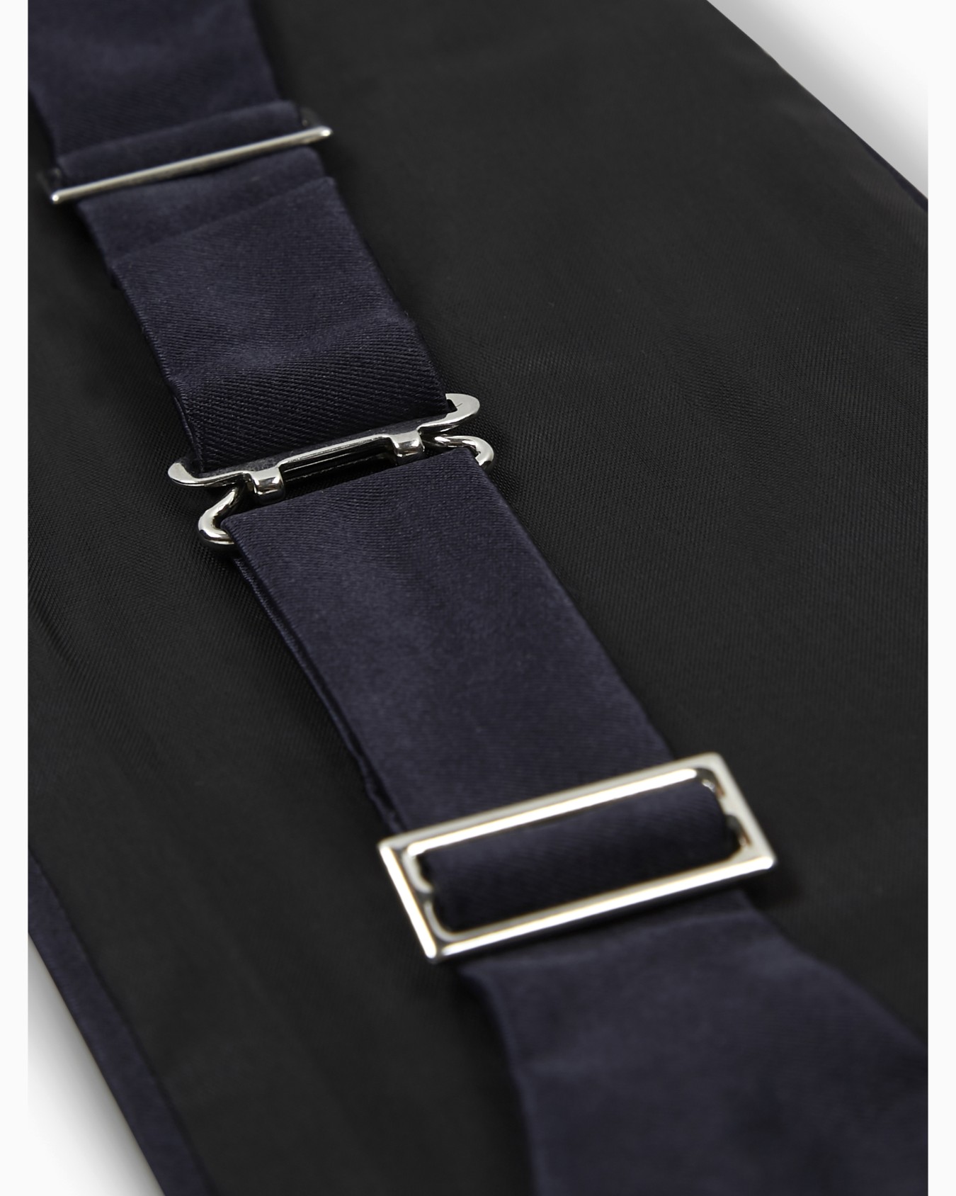Silk tuxedo cummerbund Slide 1