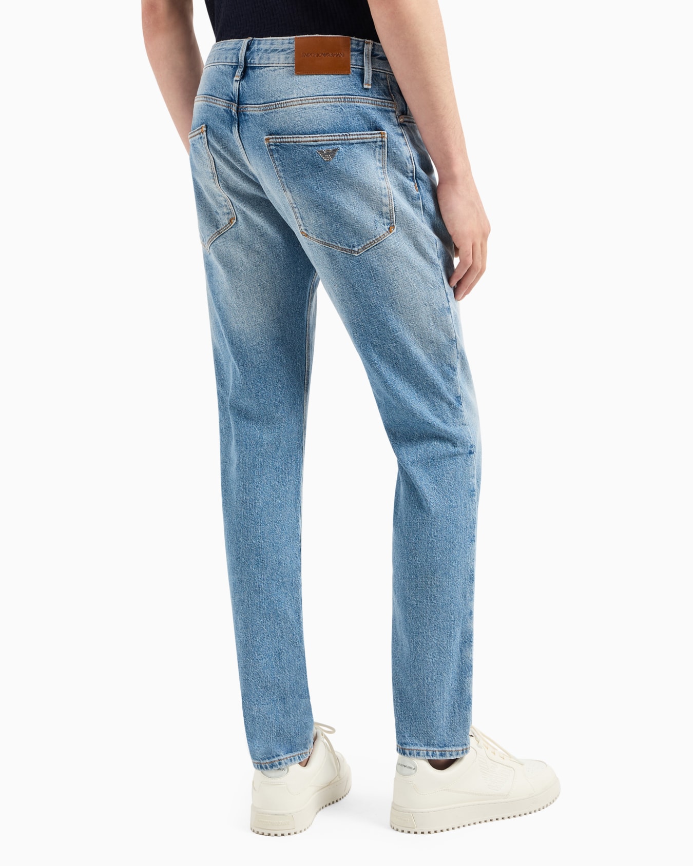 J06 slim-fit, worn-look, stretch-denim jeans Diapositiva 2