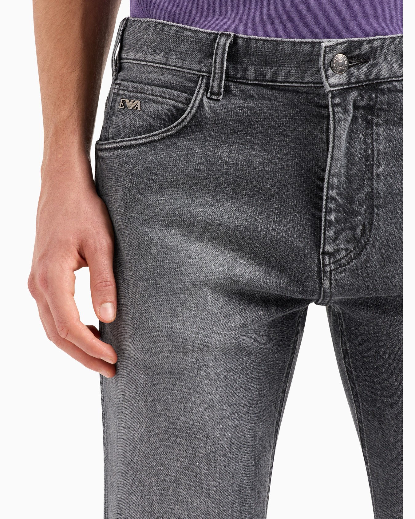J16 slim-fit, washed denim jeans Slide 5