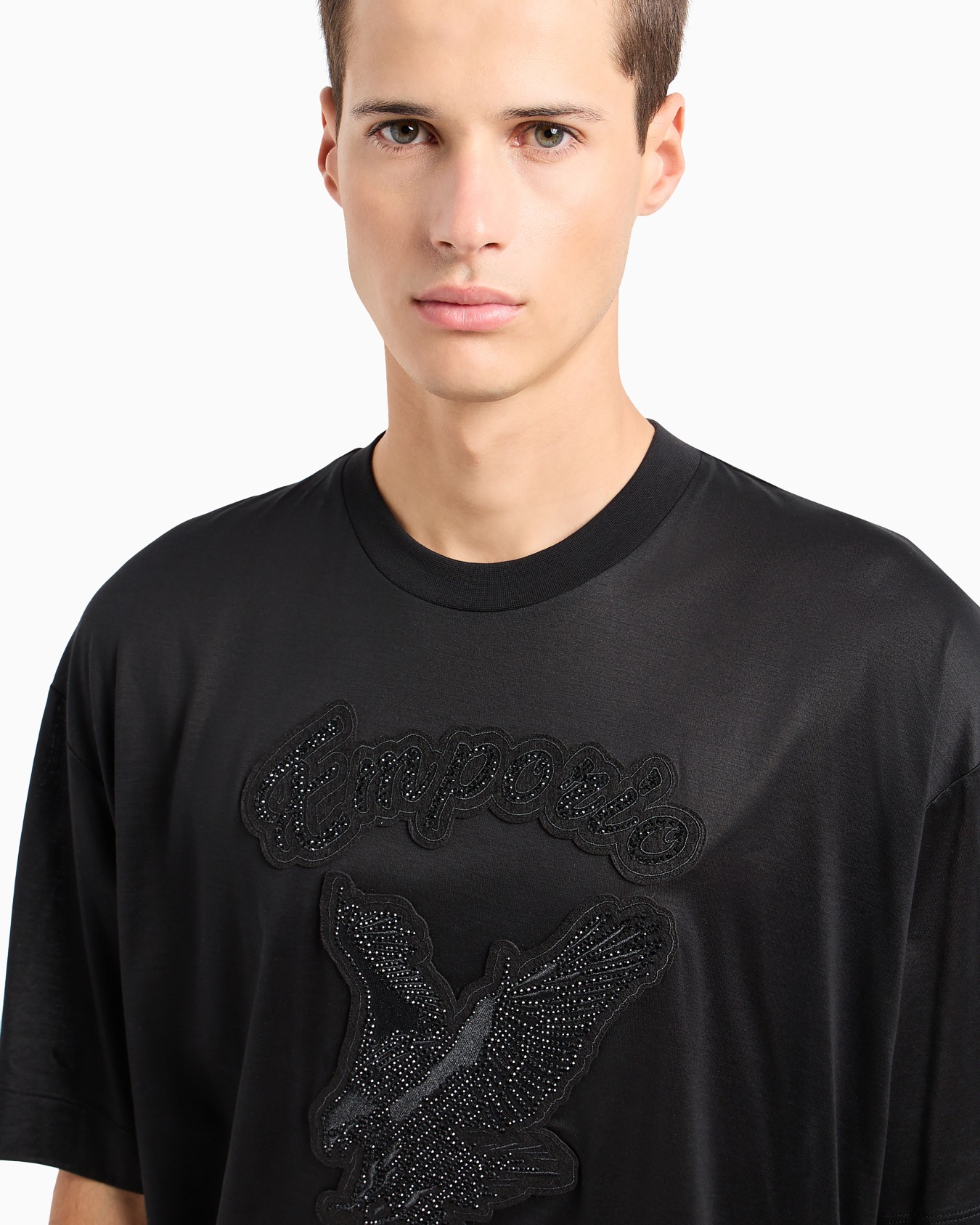 ASV Clubwear oversize T-shirt in Lyocell-blend jersey with rhinestone patch and embroidery Diapositiva 4