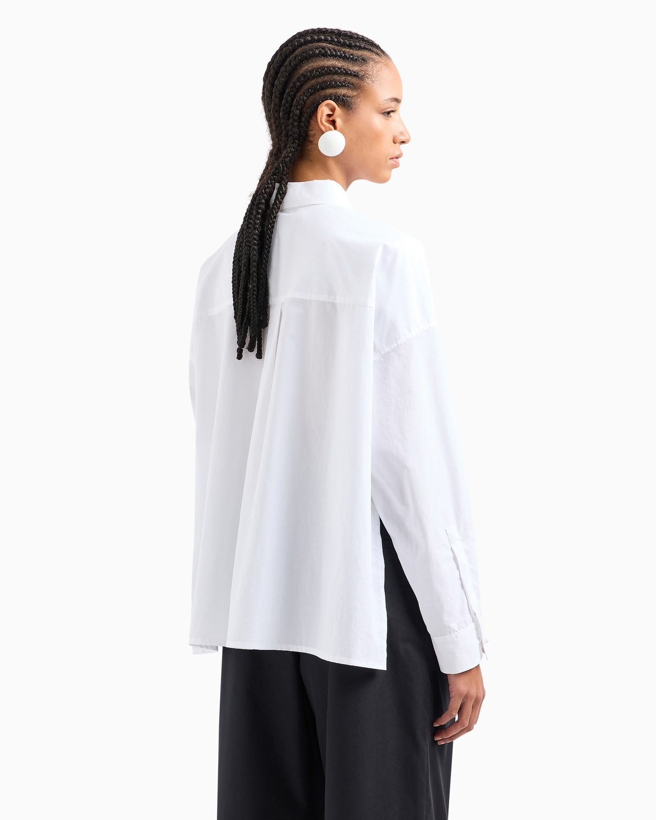Camisa con bolsillo de parche y bajo asimétrico de popelina Diapositiva 2