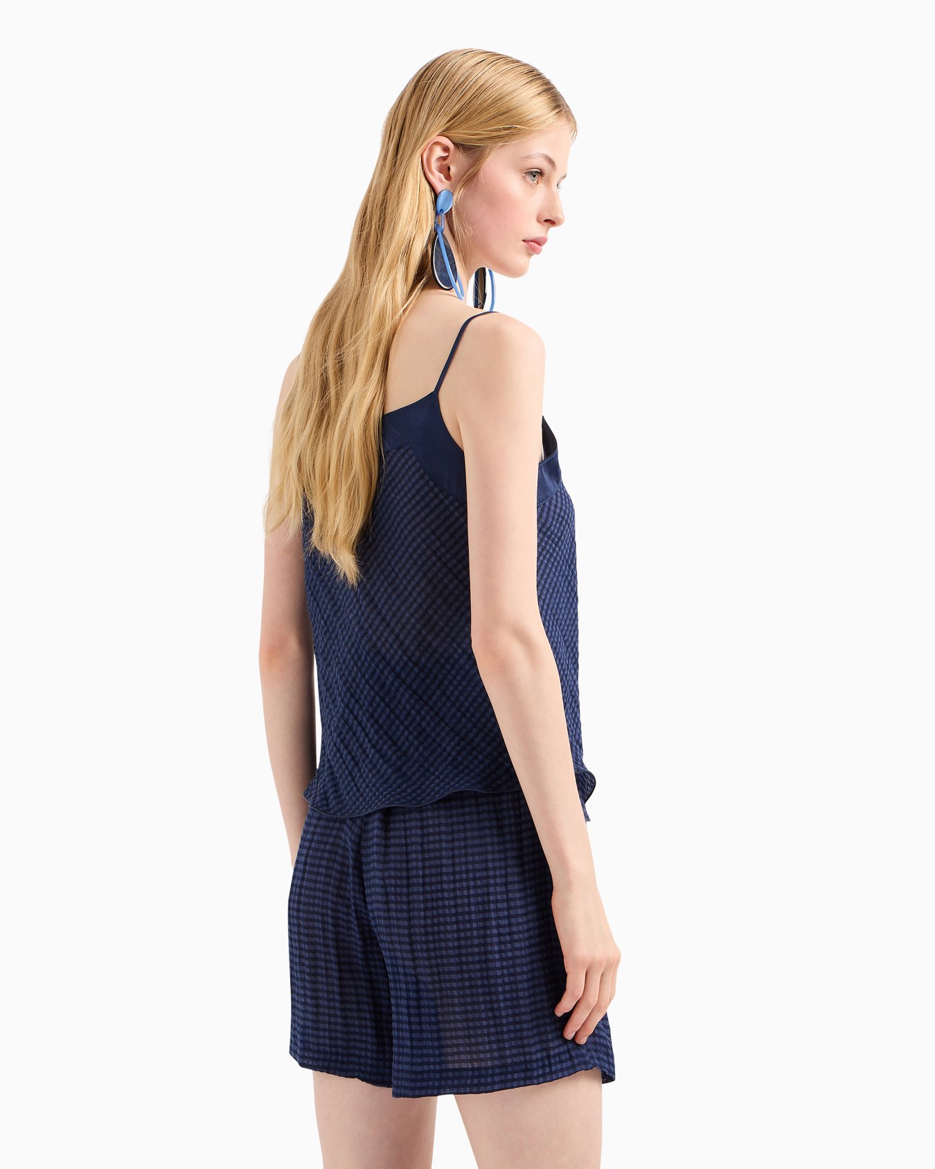 Ruffle top in gingham-effect seersucker fabric Slide 2