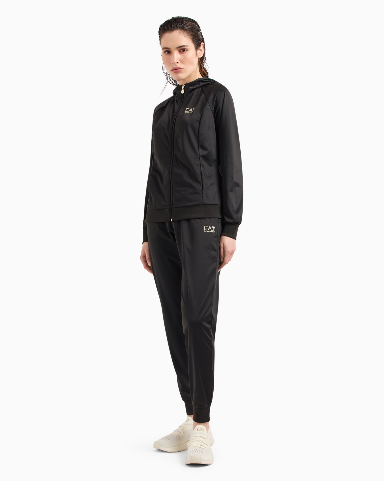 Technical-fabric tracksuit with oversized logo Slide 1