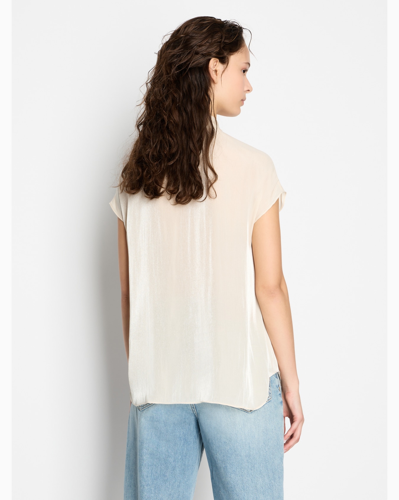 Shirt with pleats in shiny creponne Diapositiva 2