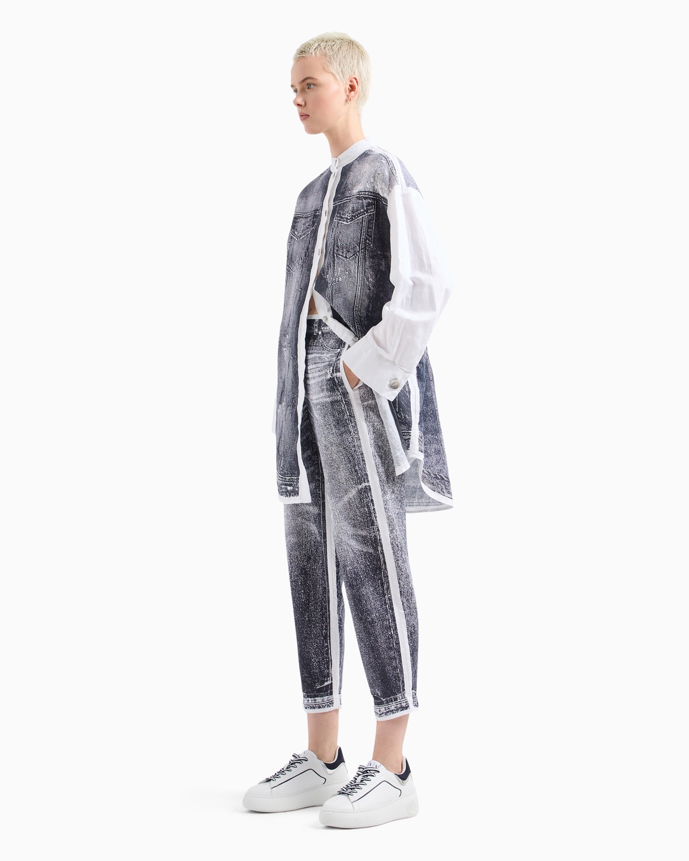 Oversized linen and cotton shirt with denim print insert Slide 3