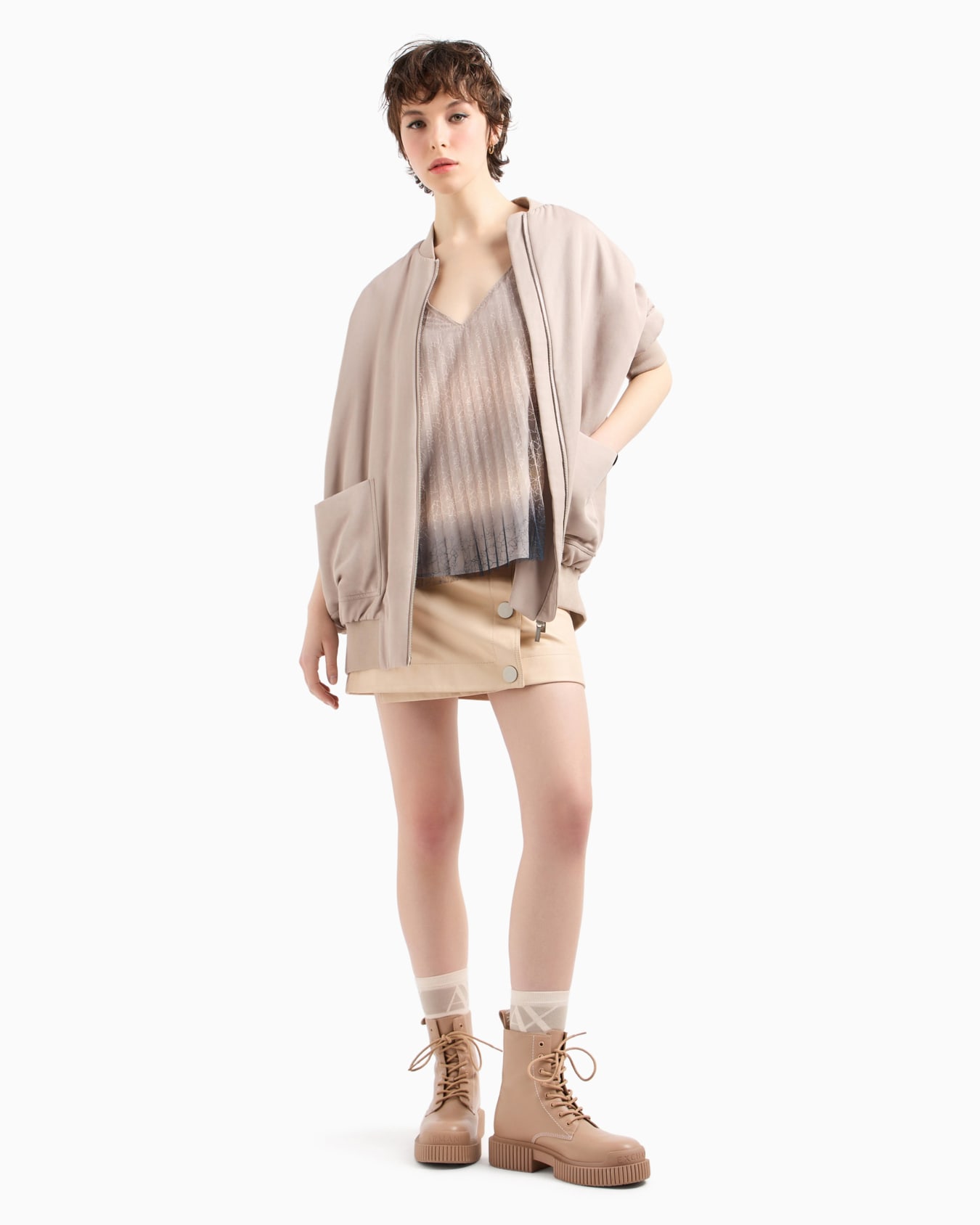 Pleated lace top Diapositiva 3