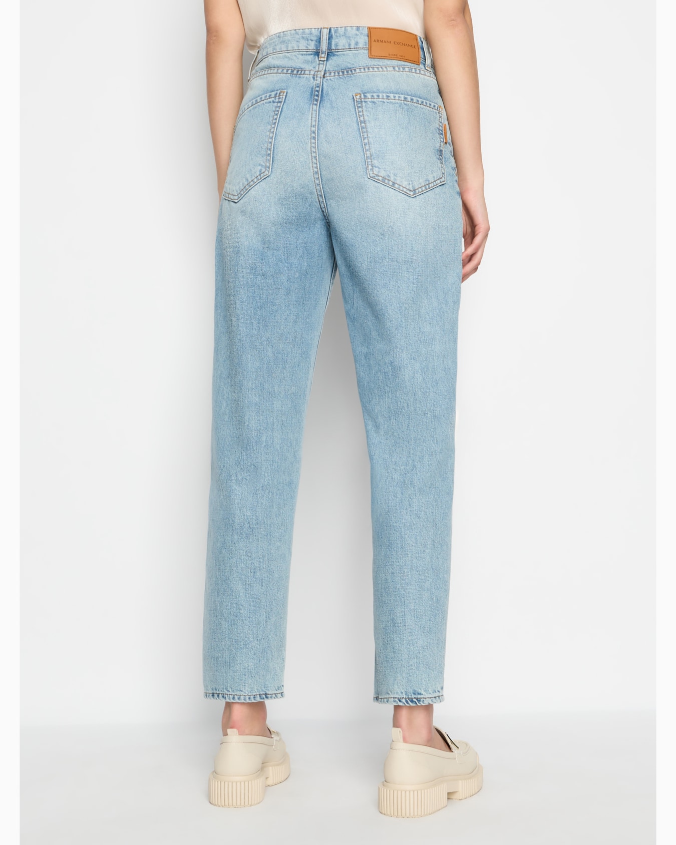 J51 carrot fit jeans in comfort cotton denim Diapositiva 2