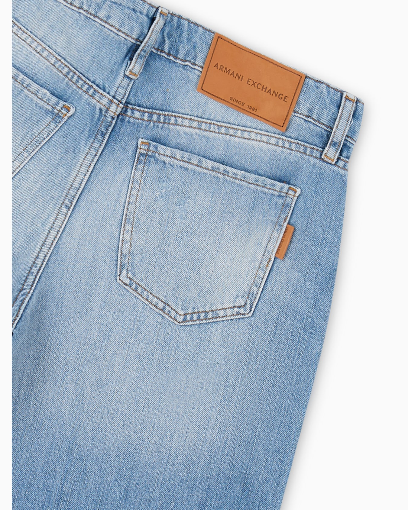 Relaxed fit jeans in rigid denim with embroidered monogram Diapositiva 5