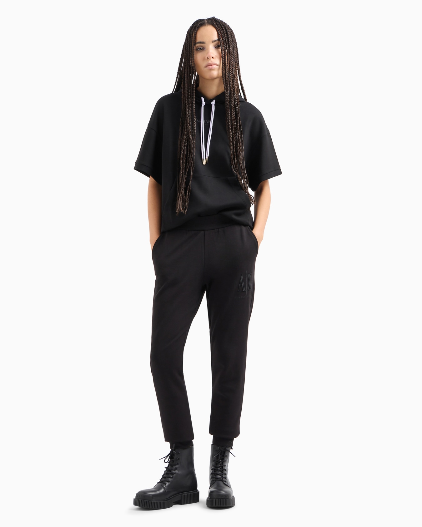 Short-sleeved hooded sweatshirt in scuba fabric Diapositiva 3