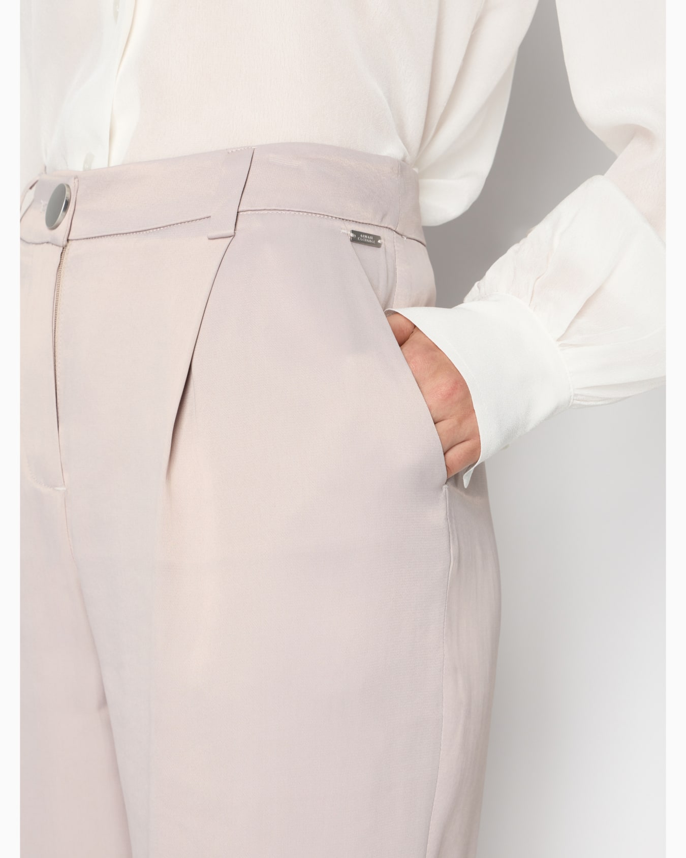 Regular fit gabardine trousers Diapositiva 4