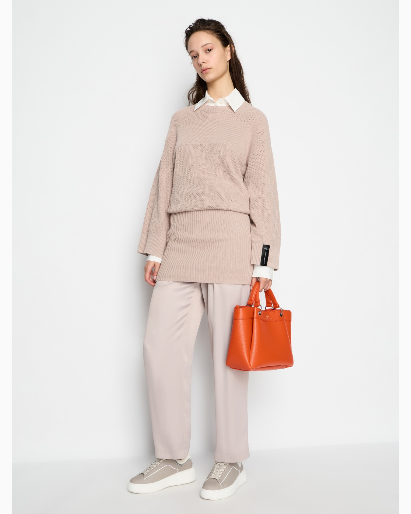 Regular fit gabardine trousers Diapositiva 3