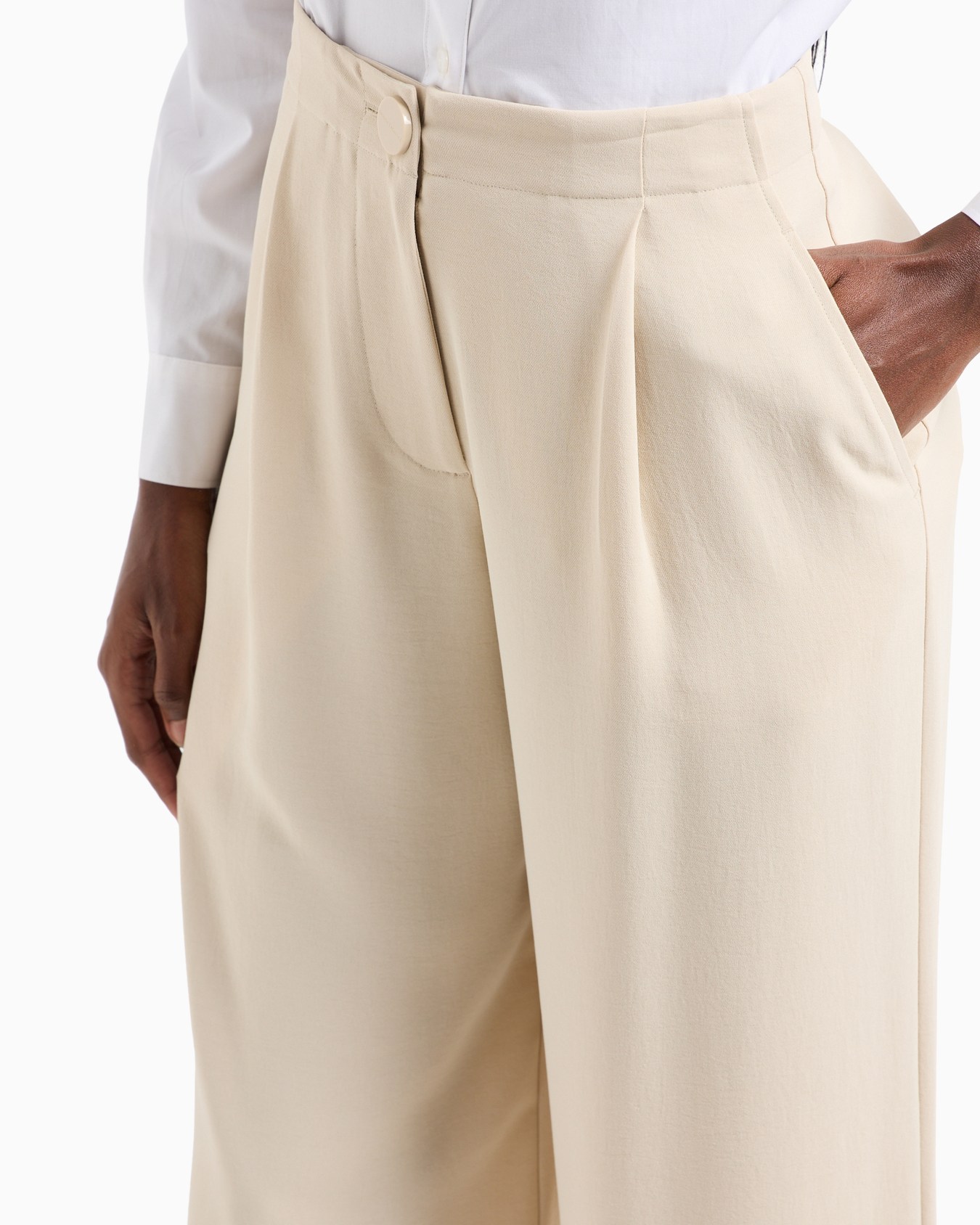 Regular fit gabardine trousers Diapositiva 4